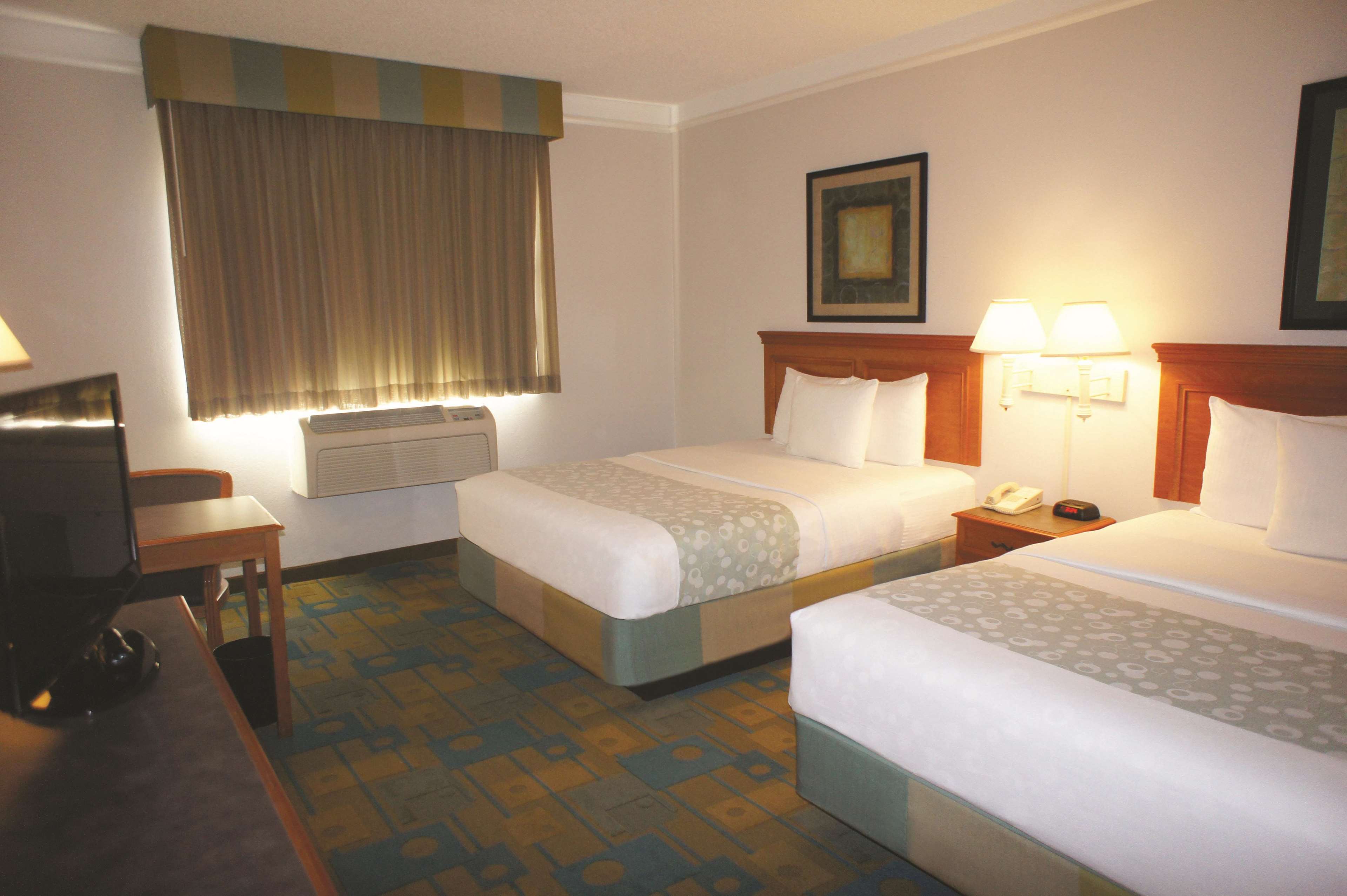 La Quinta Inn & Suites by Wyndham Round Rock North