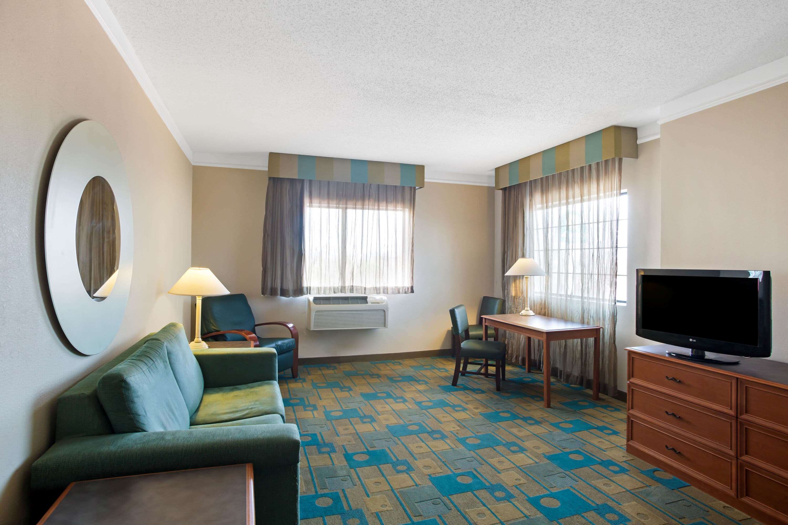La Quinta Inn & Suites by Wyndham Round Rock North