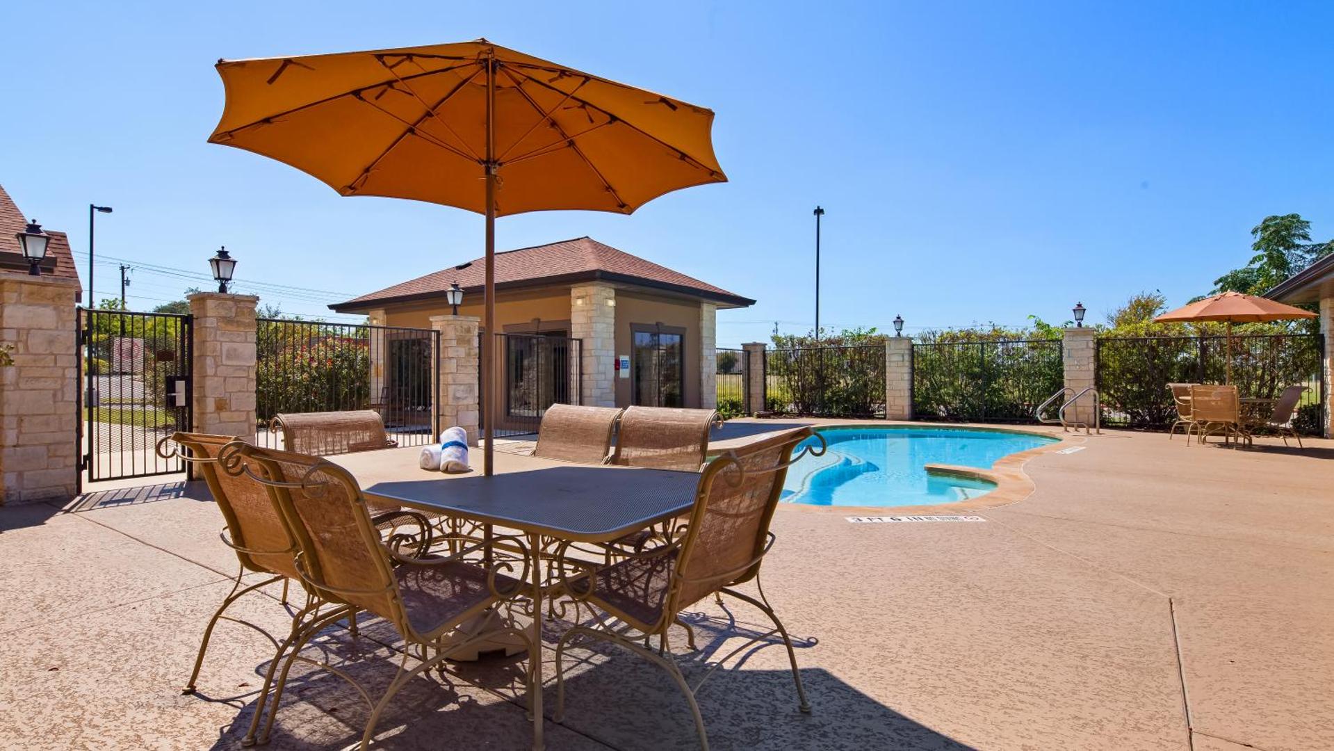 Microtel Inn & Suites by Wyndham Round Rock