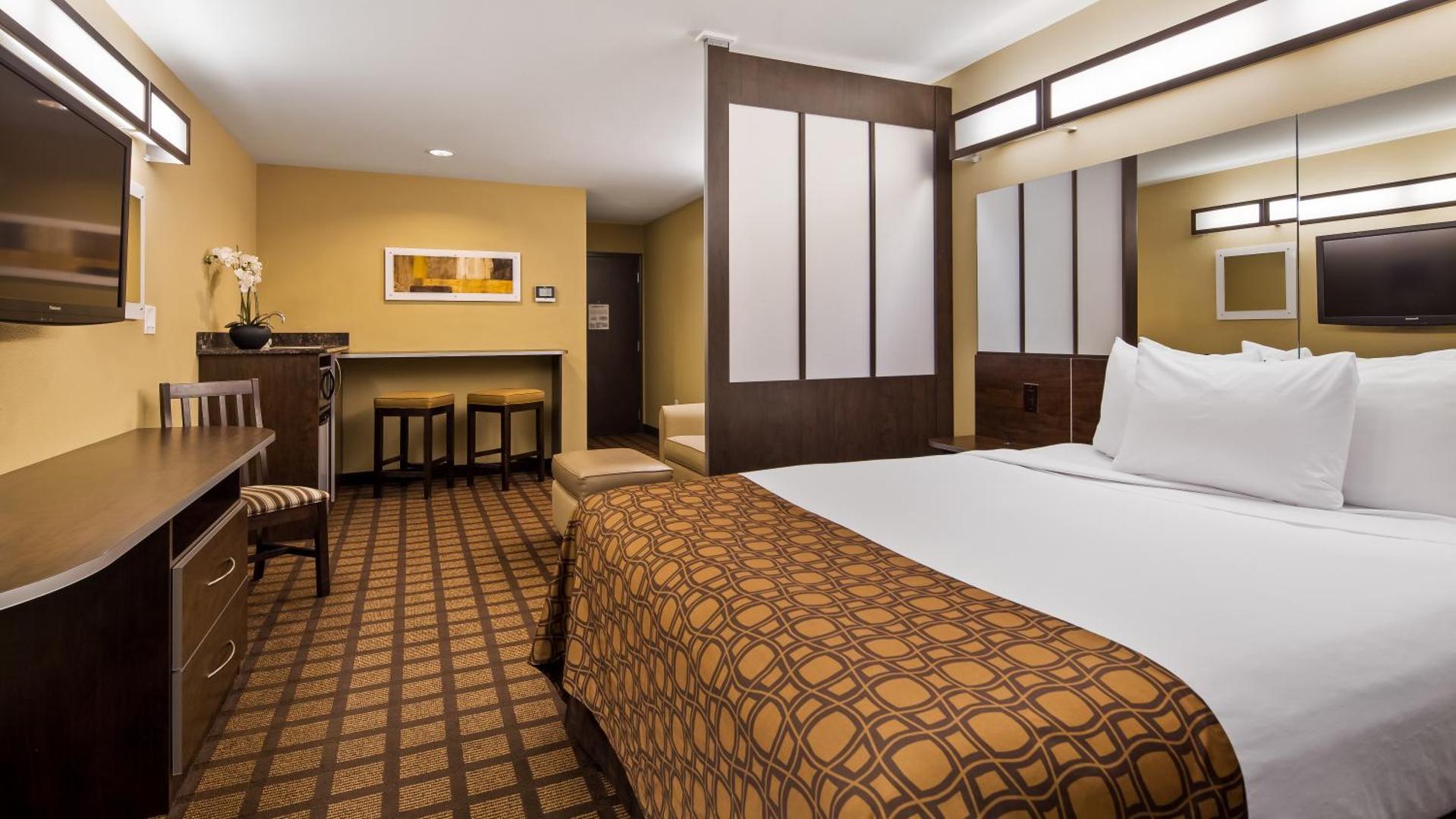 Microtel Inn & Suites by Wyndham Round Rock