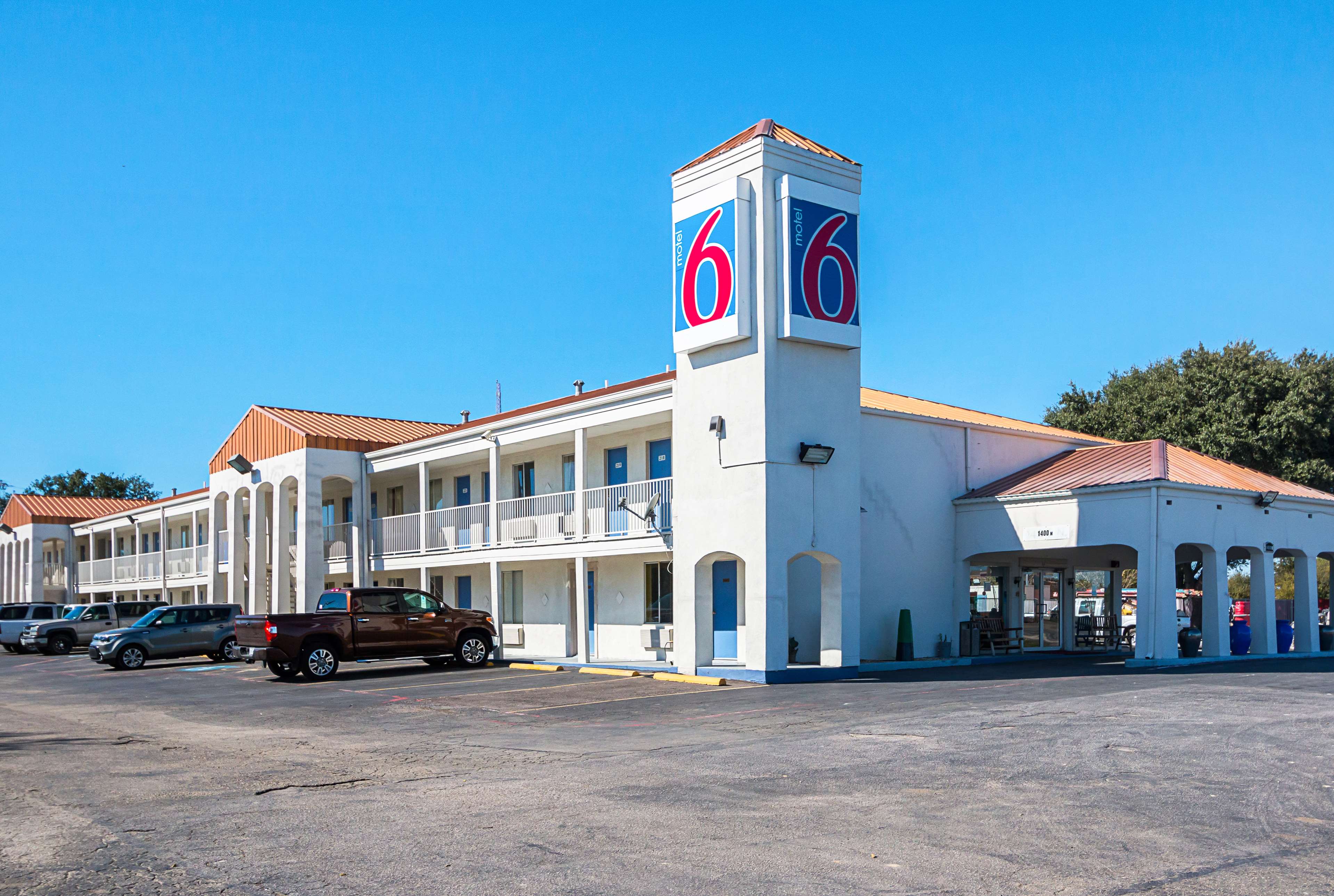 Motel 6 Round Rock