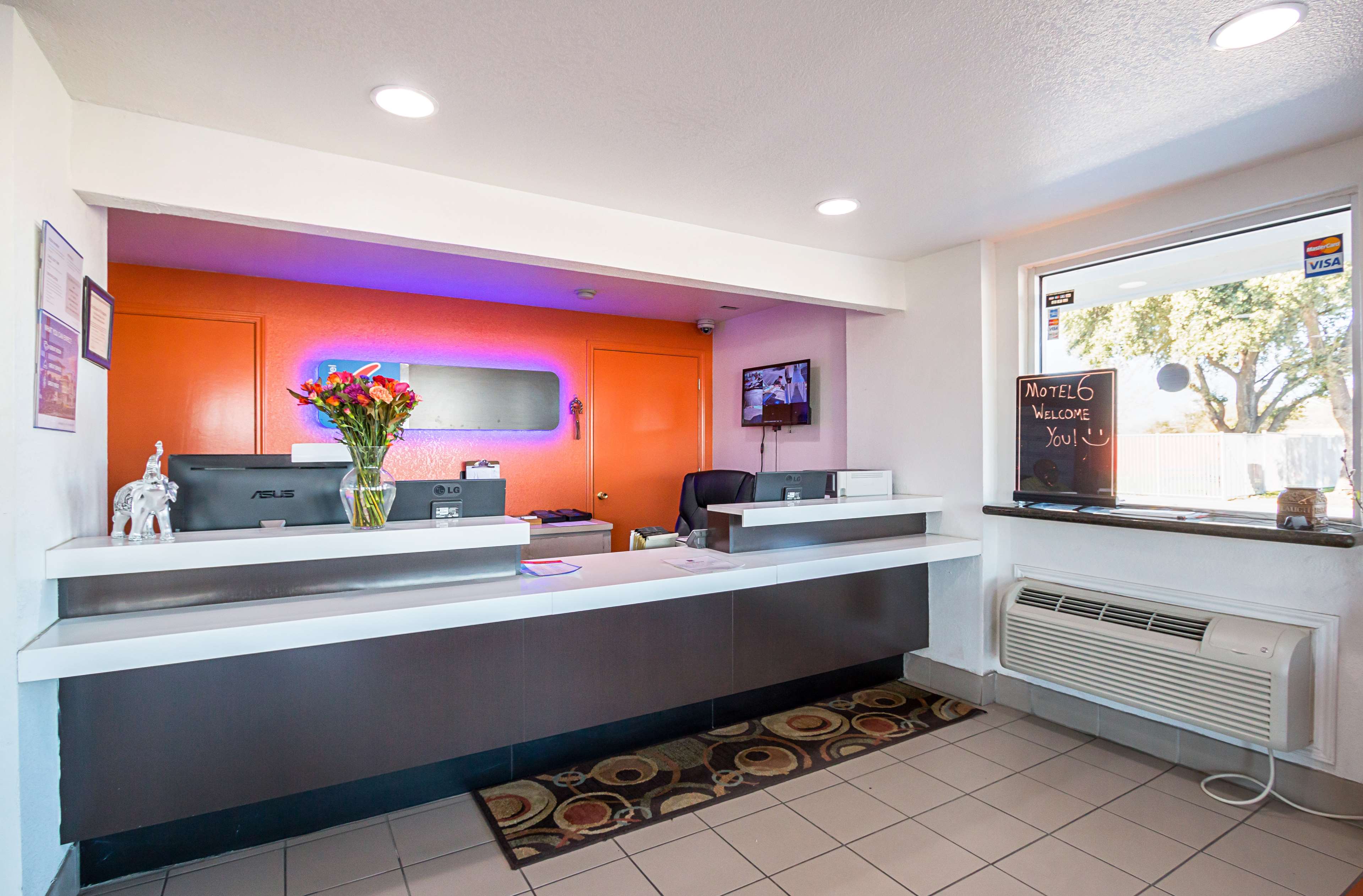 Motel 6 Round Rock