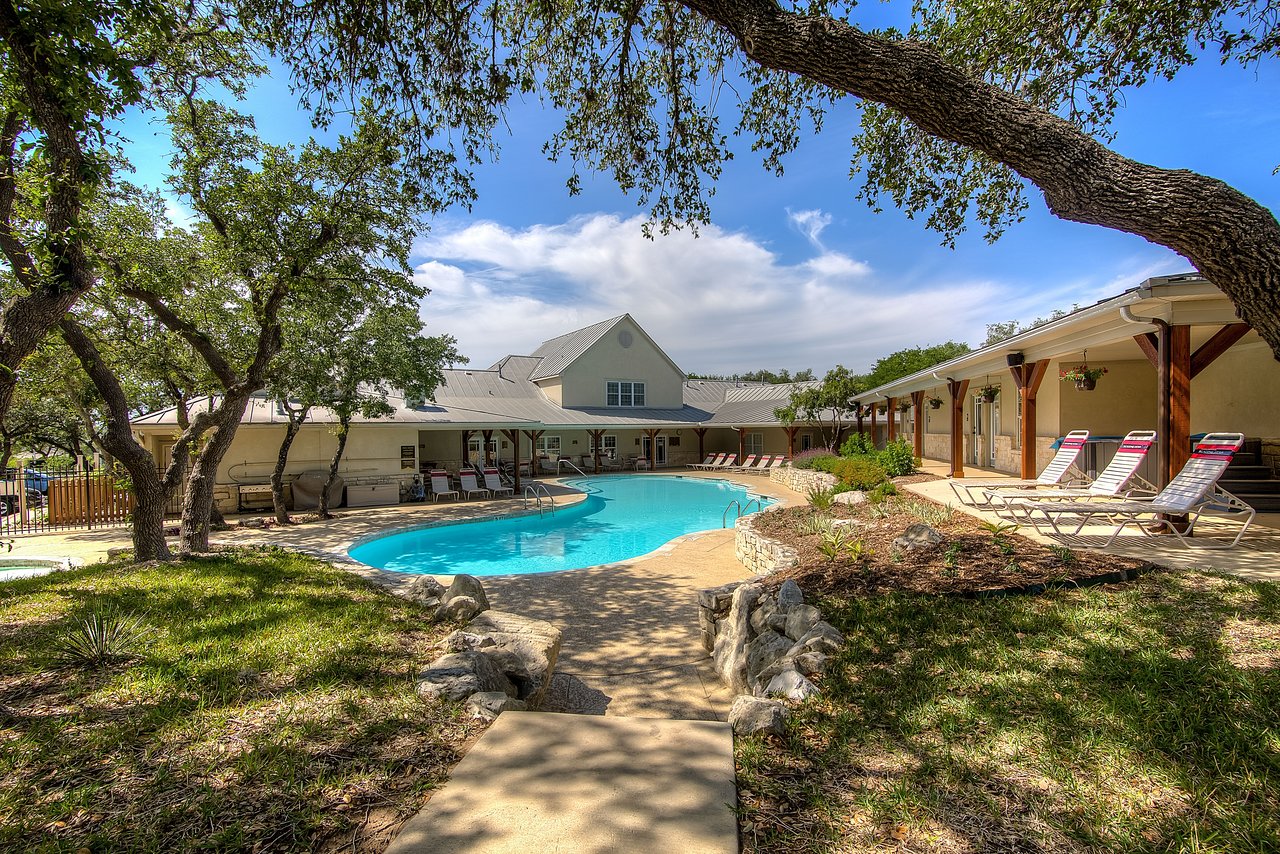 Sun Retreats San Antonio West