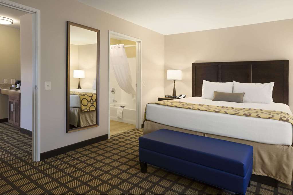 Best Western North Bryant Inn