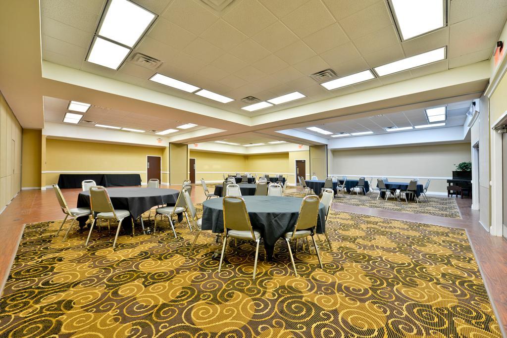 Clarion Hotel San Angelo Near Convention Center