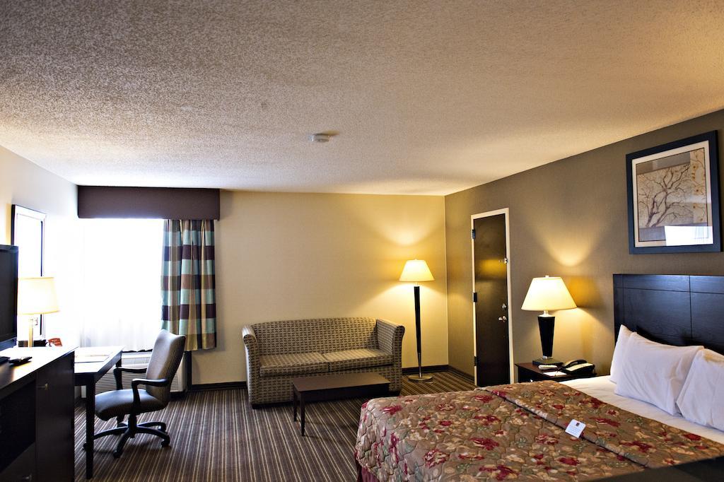 Clarion Hotel San Angelo Near Convention Center