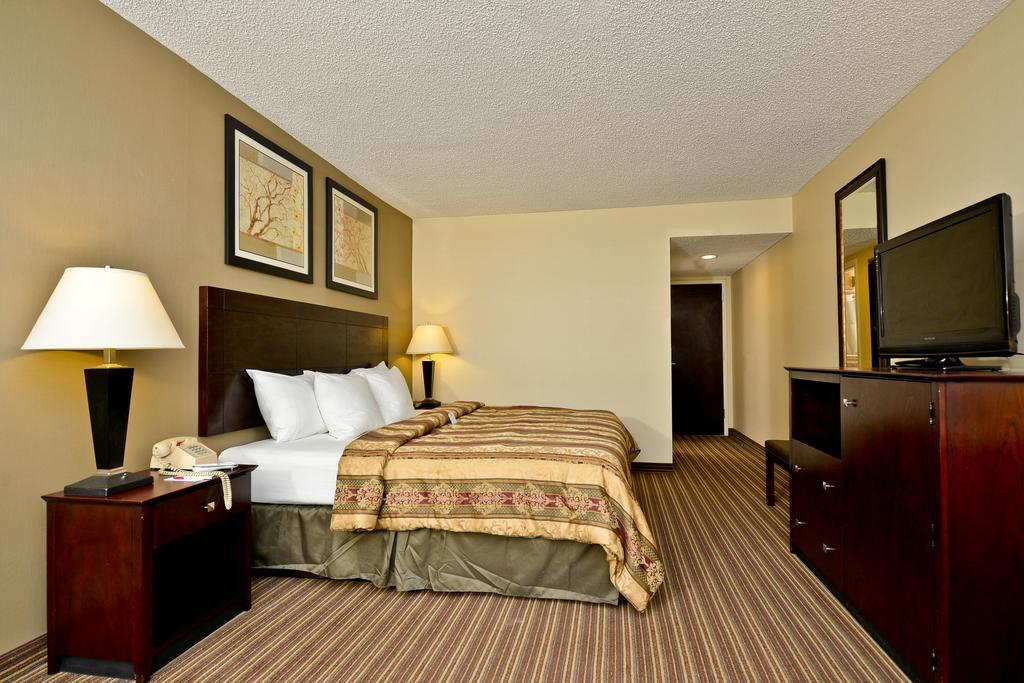Clarion Hotel San Angelo Near Convention Center