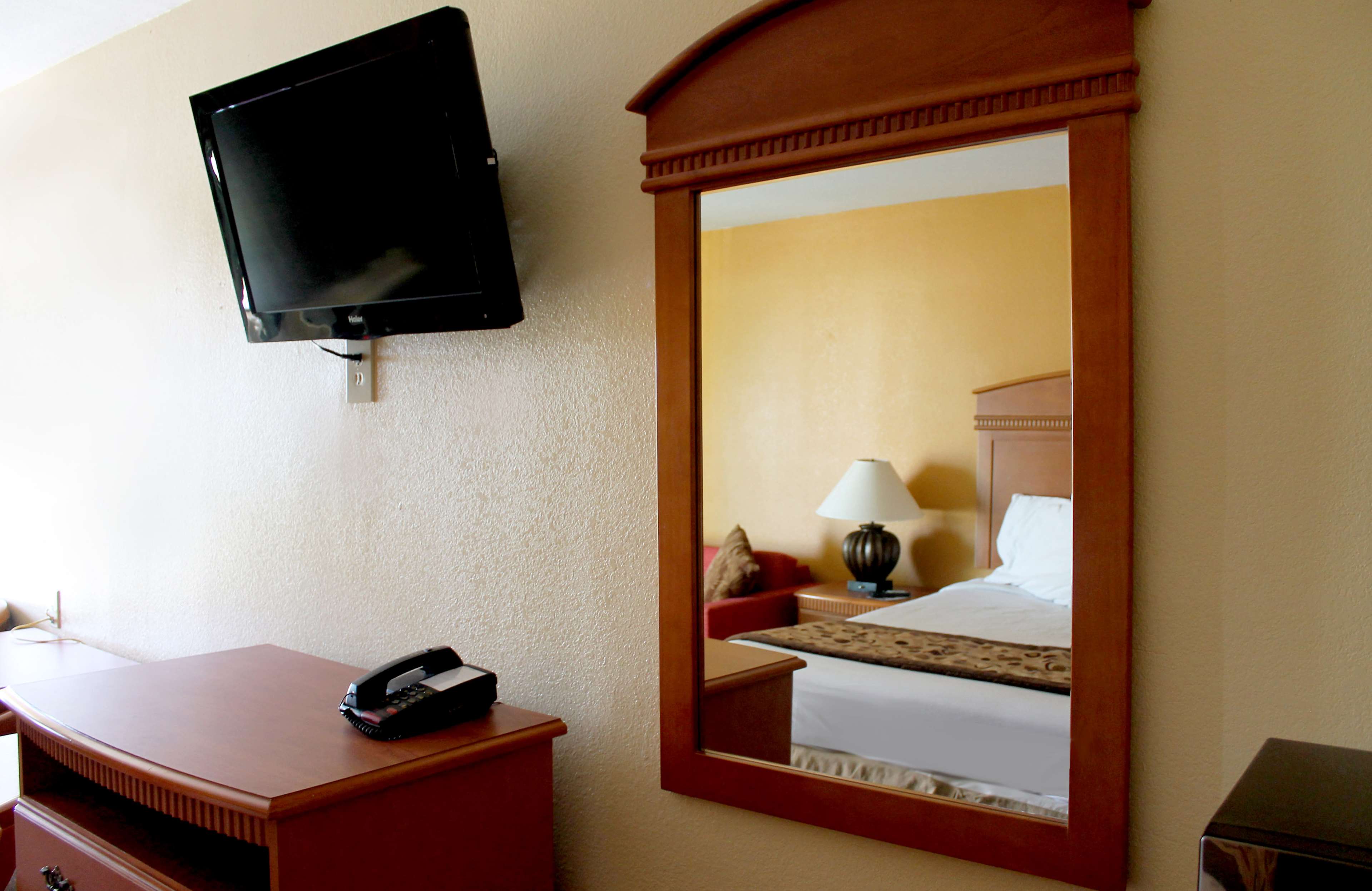Americas Best Value Inn Frost Bank Center