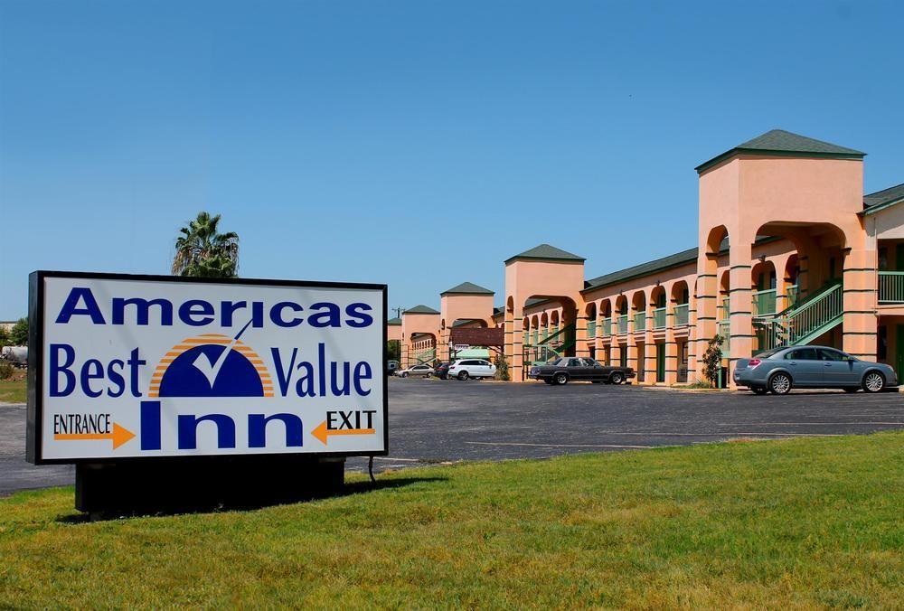 Americas Best Value Inn Frost Bank Center