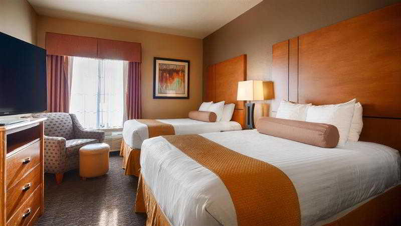 Best Western Plus Hill Country Suites