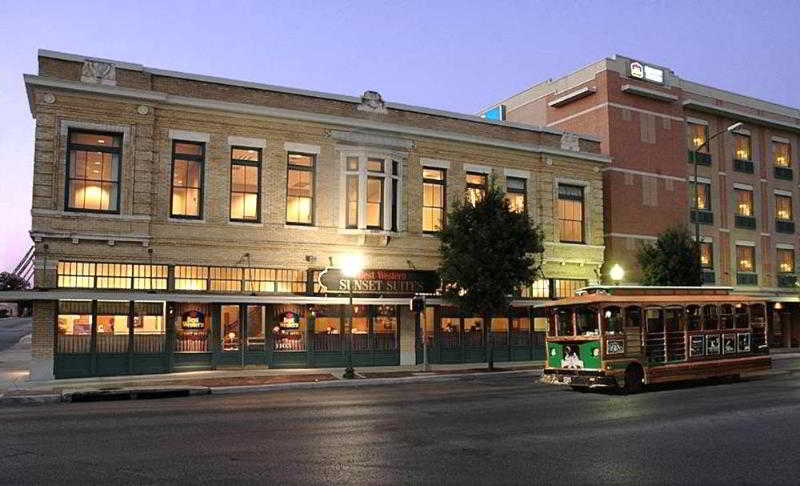 Aiden by Best Western @ San Antonio Riverwalk