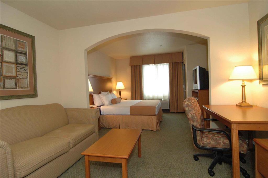 Best Western Windsor Pointe Hotel & Suites-AT&T Center