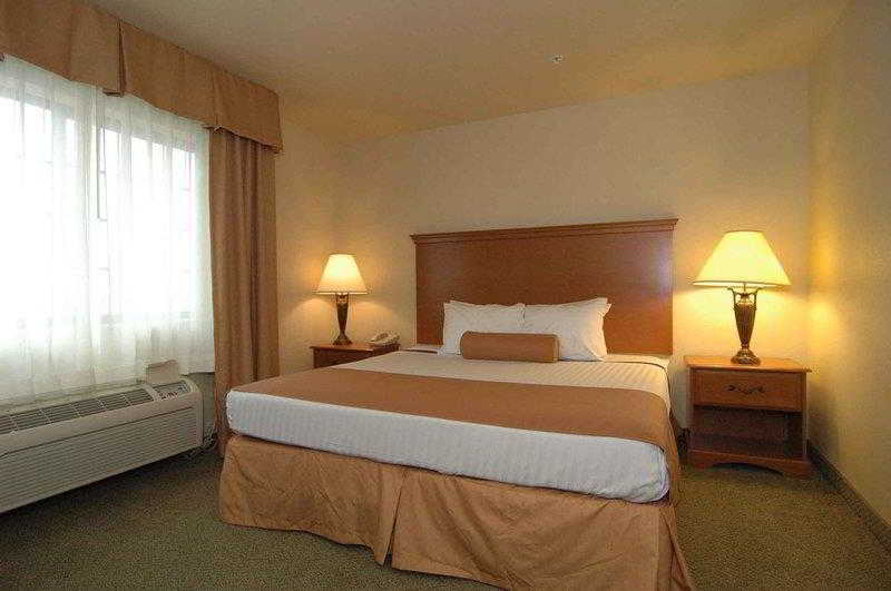 Best Western Windsor Pointe Hotel & Suites-AT&T Center