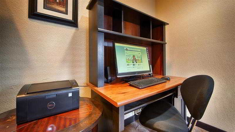 Best Western Windsor Pointe Hotel & Suites-AT&T Center