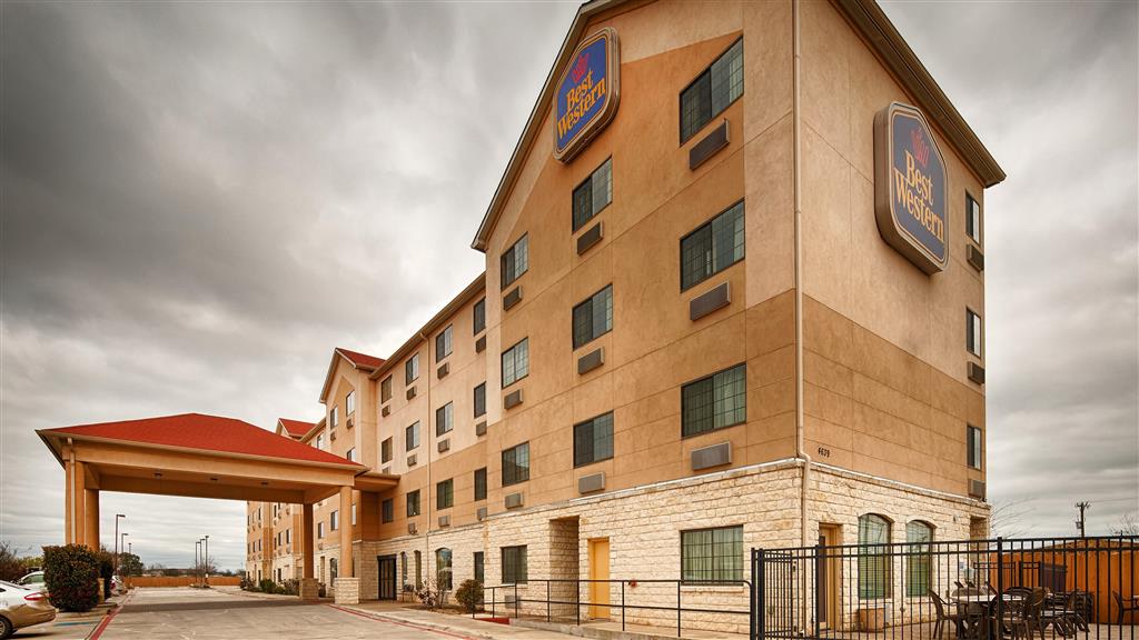 Best Western Windsor Pointe Hotel & Suites-AT&T Center