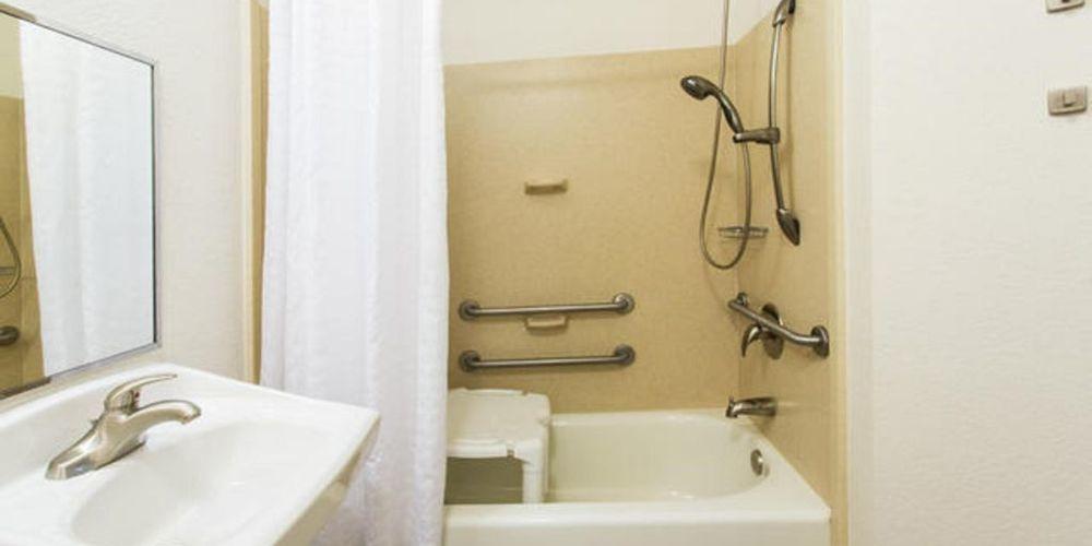 Candlewood Suites San Antonio Airport