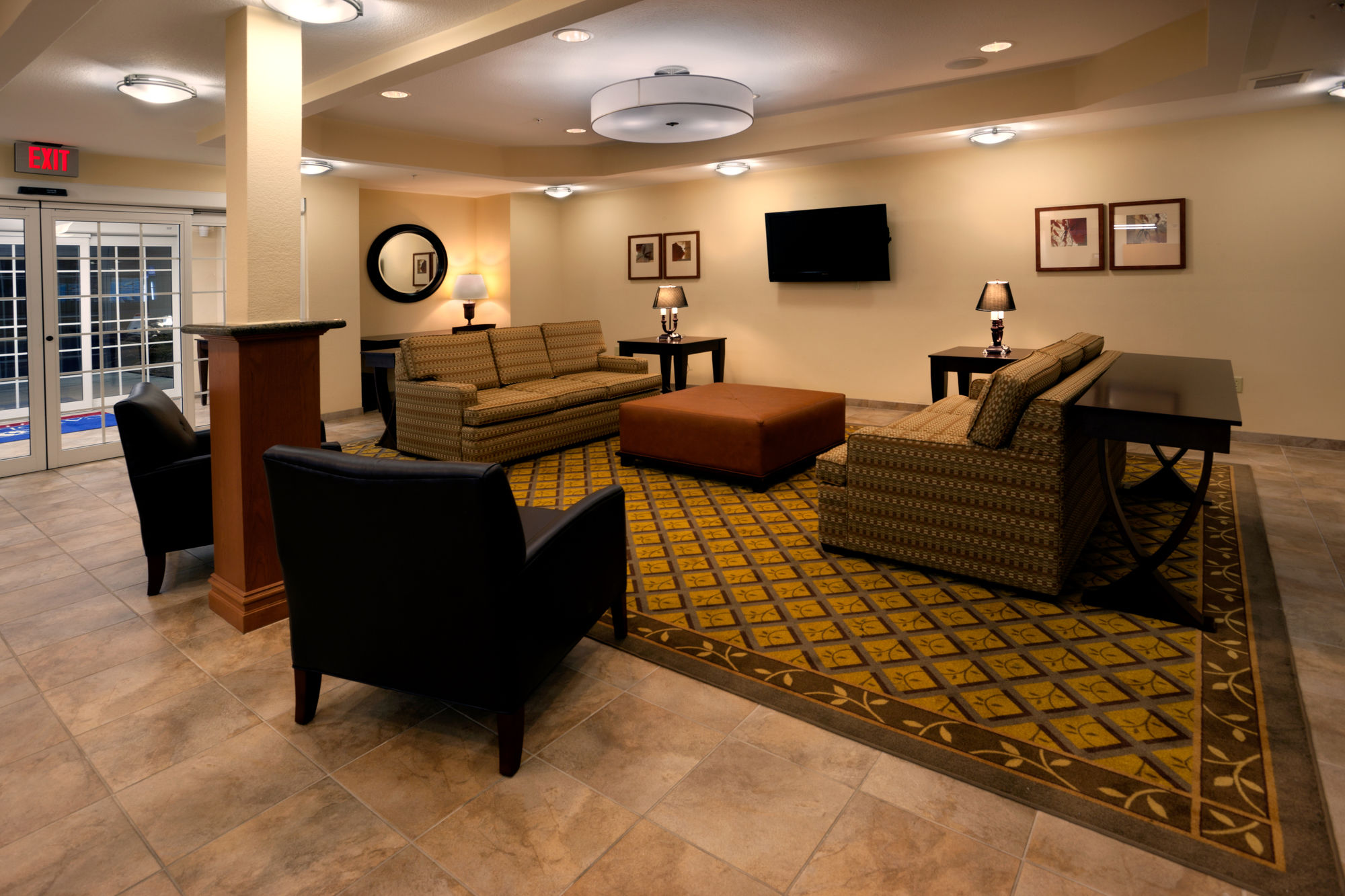 Candlewood Suites San Antonio NW Near SeaWorld
