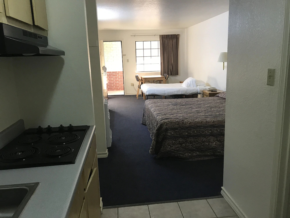 Country Inn Motel