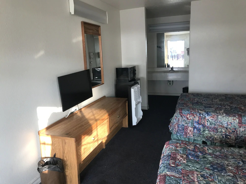 Country Inn Motel