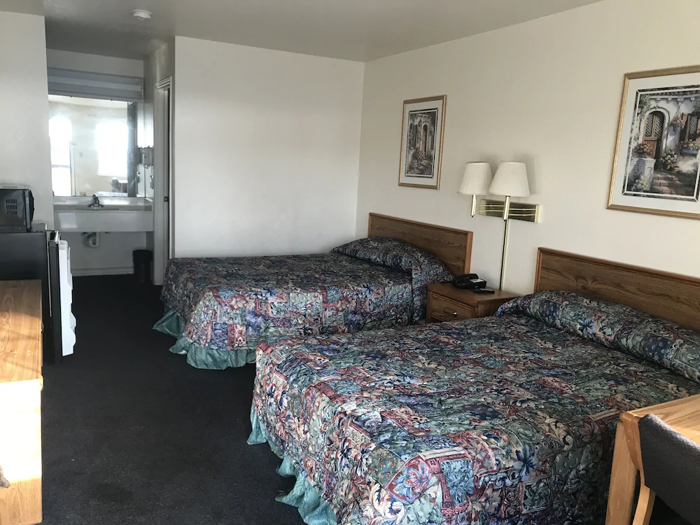 Country Inn Motel