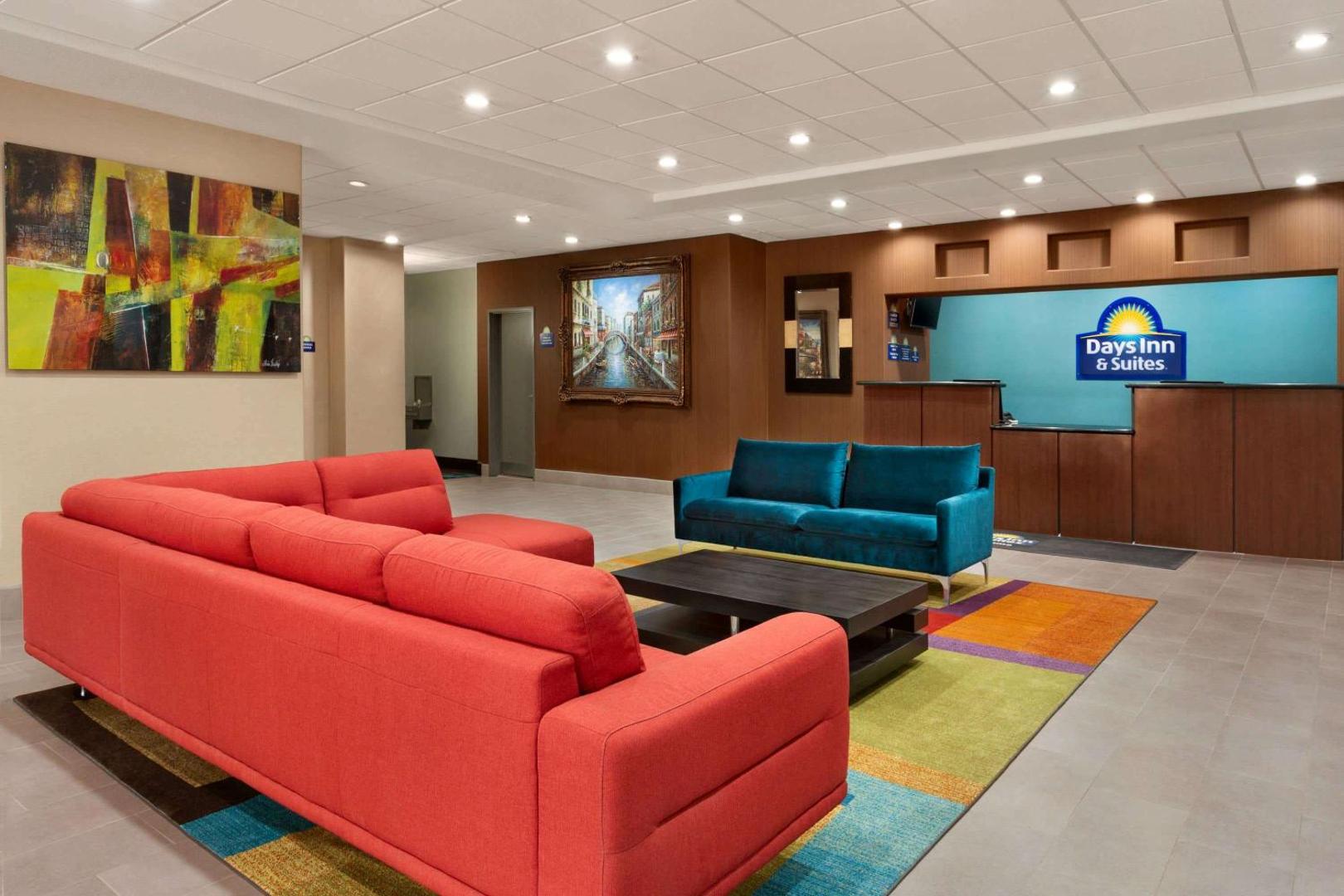 Days Inn & Suites by Wyndham San Antonio near Frost Bank Ctr