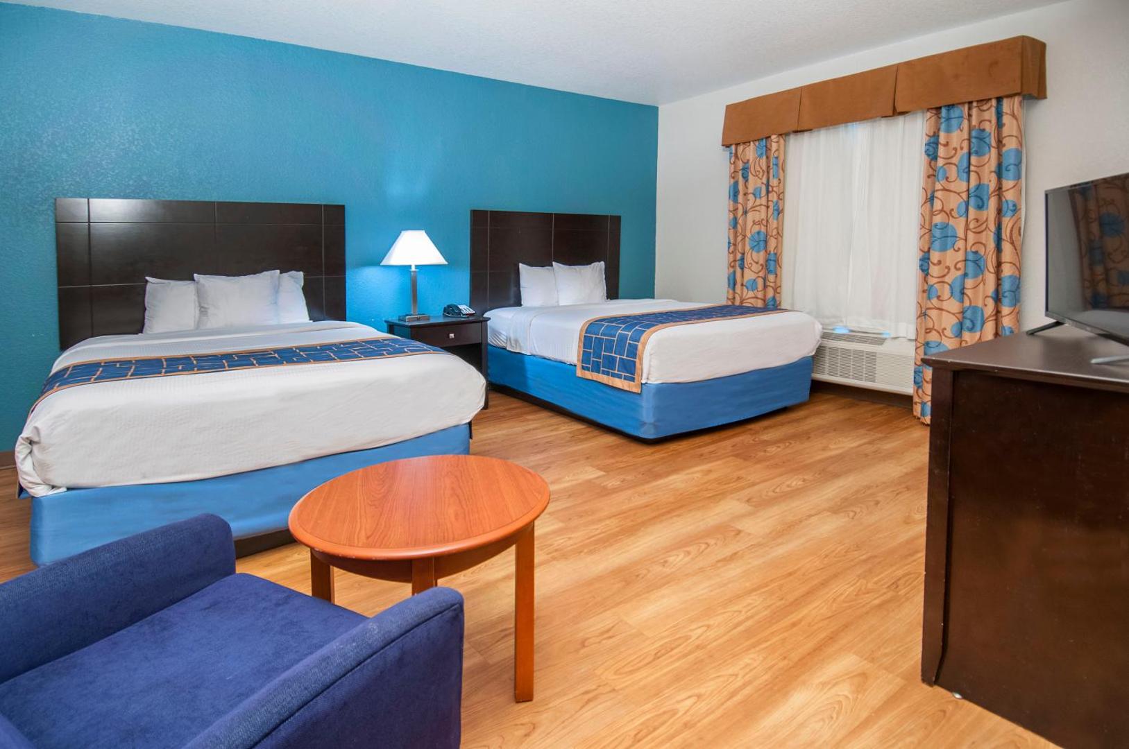 Days Inn & Suites by Wyndham San Antonio near Frost Bank Ctr