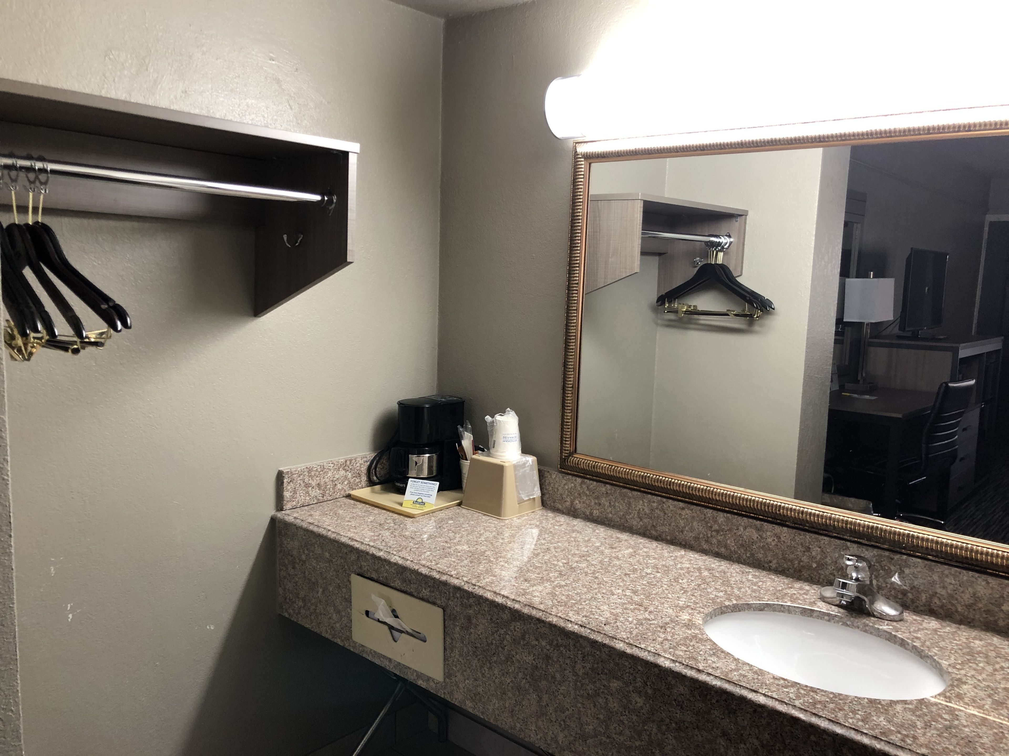 Days Inn by Wyndham Central San Antonio NW Medical Center