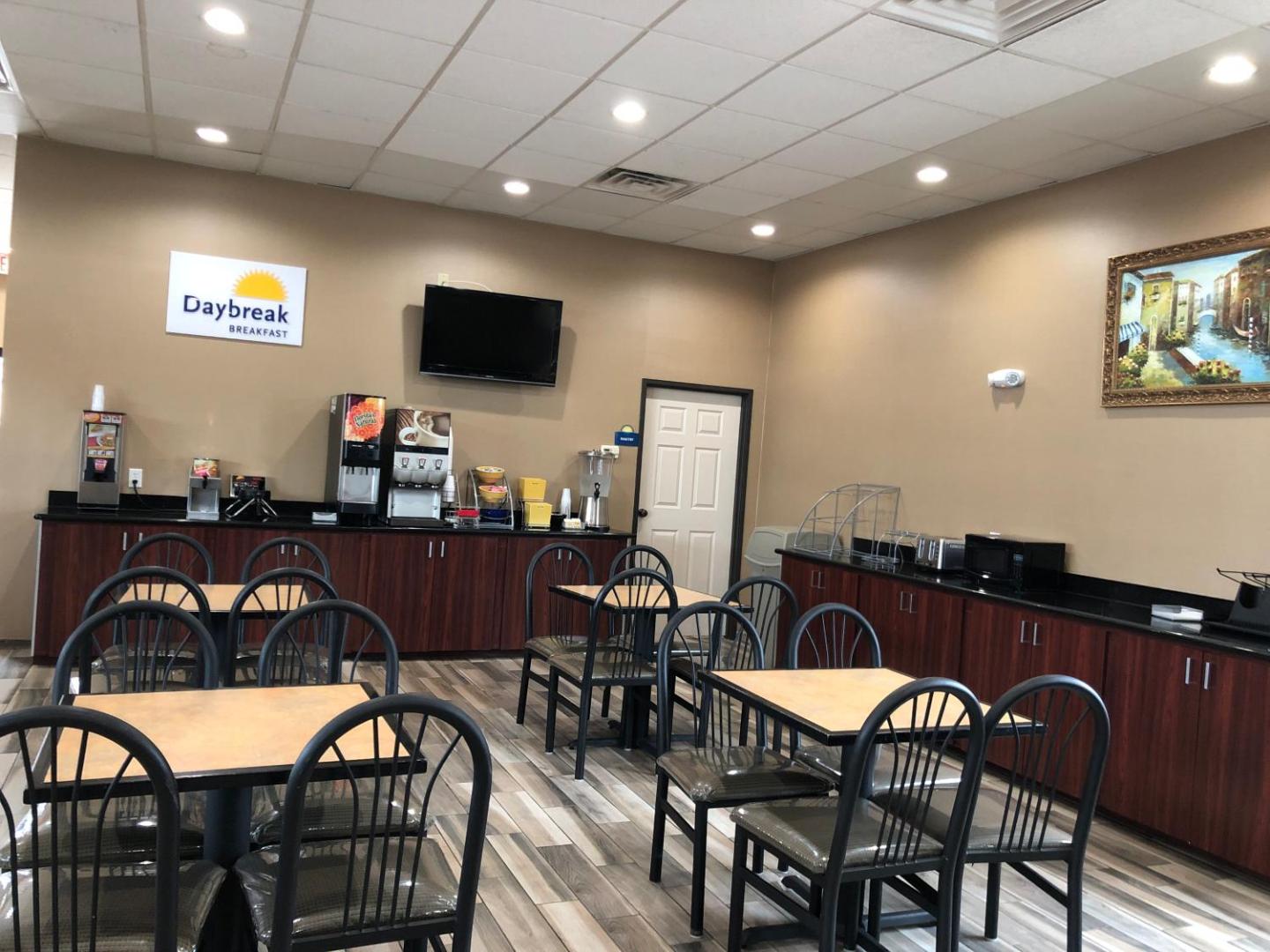 Days Inn by Wyndham Central San Antonio NW Medical Center