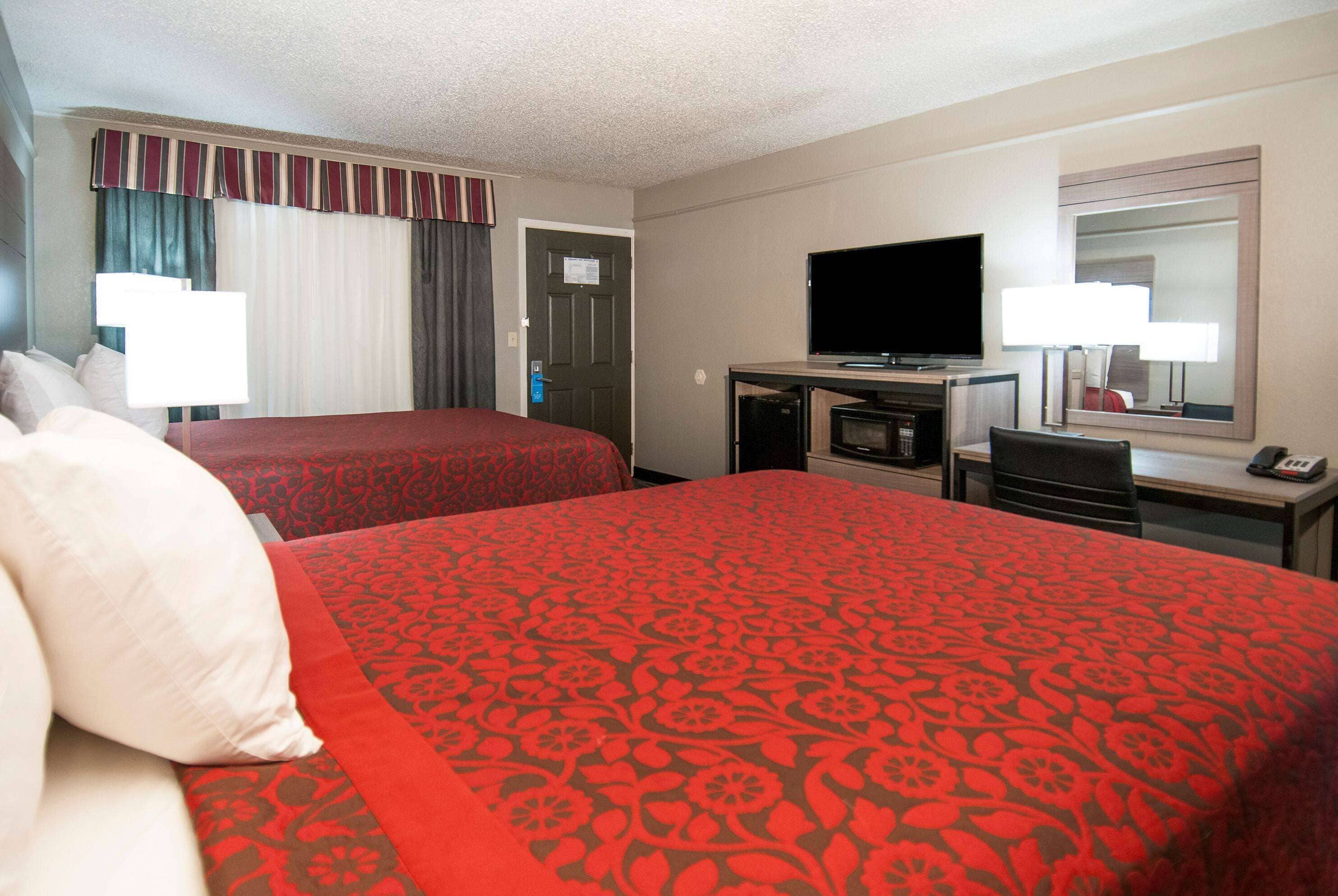 Days Inn by Wyndham Central San Antonio NW Medical Center