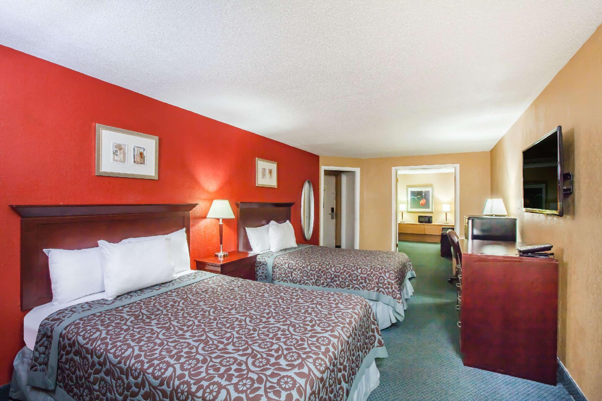 Days Inn by Wyndham San Antonio Alamo/Riverwalk