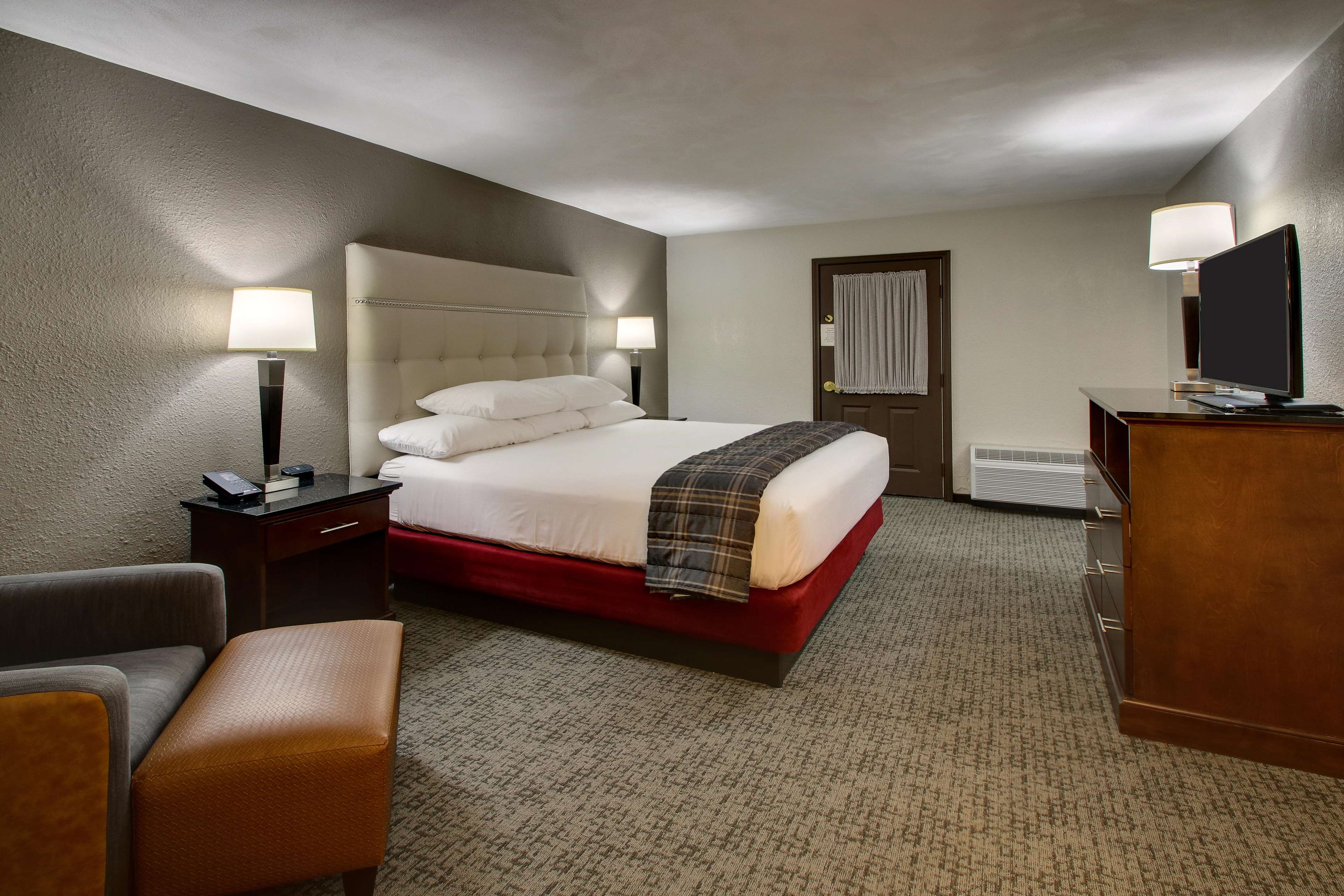 Drury Inn & Suites Northwest Medical Center