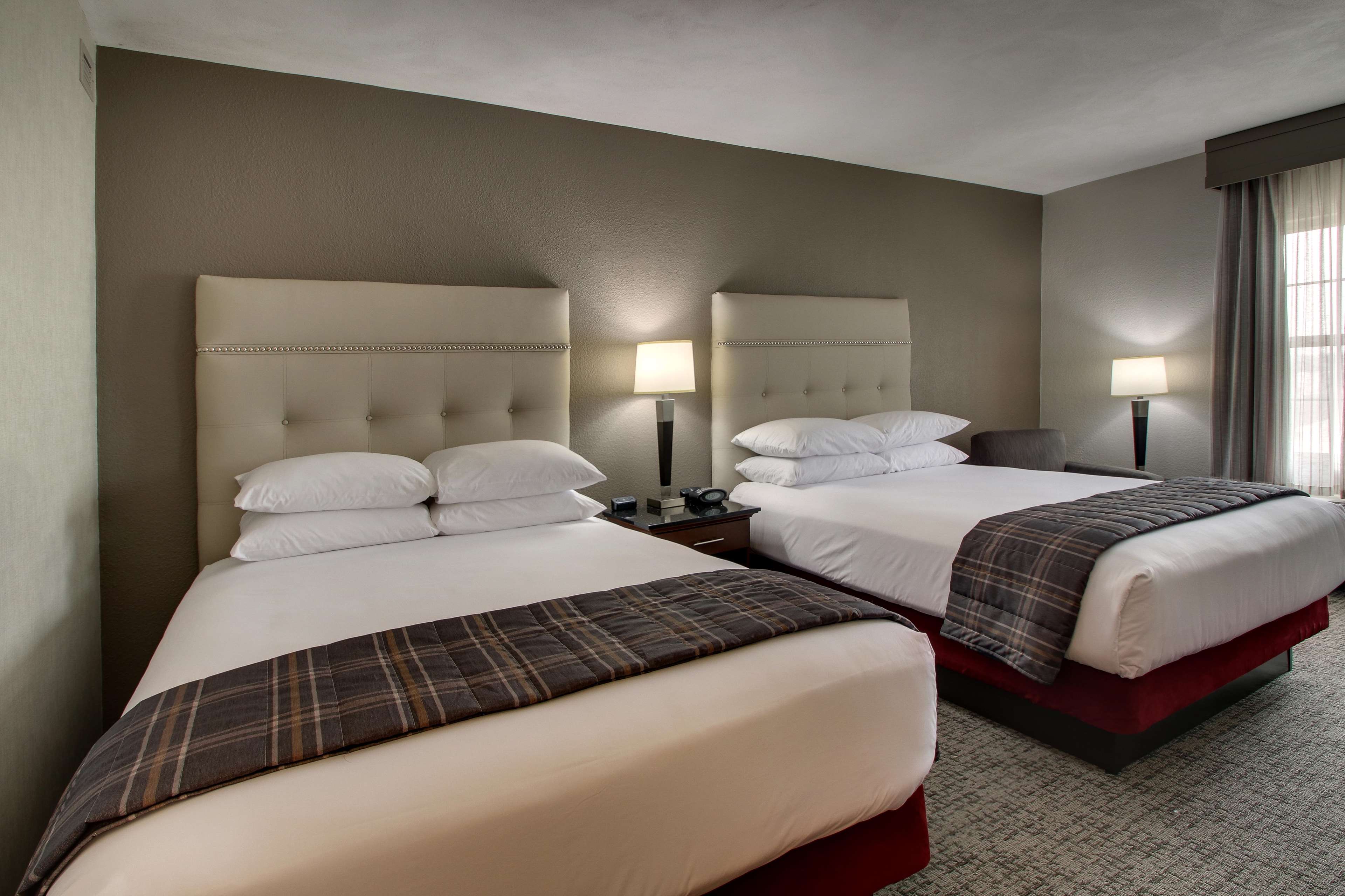 Drury Inn & Suites Northwest Medical Center