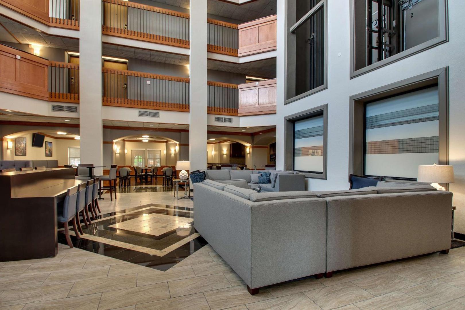 Drury Inn & Suites Northwest Medical Center