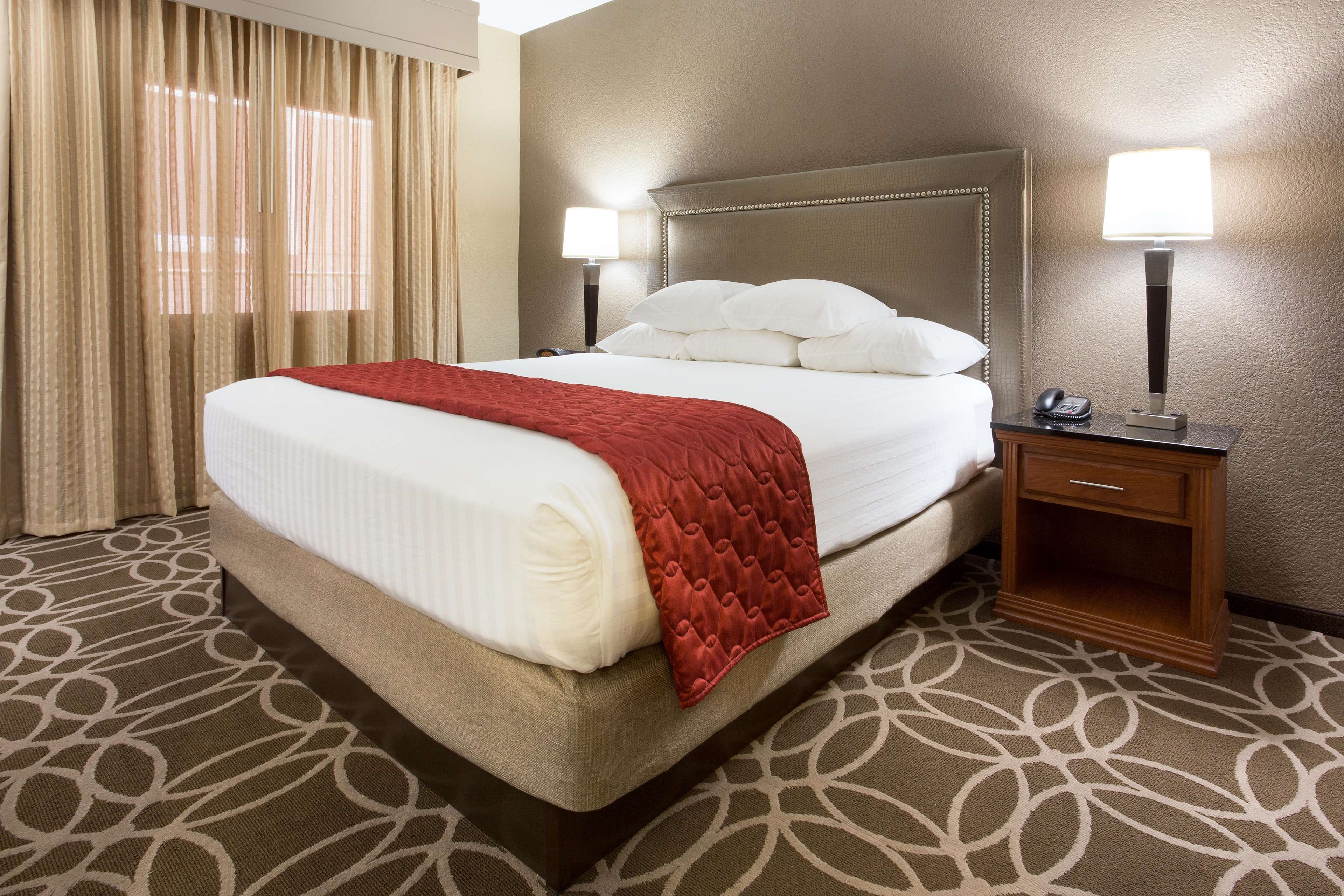 Drury Inn & Suites Riverwalk San Antonio