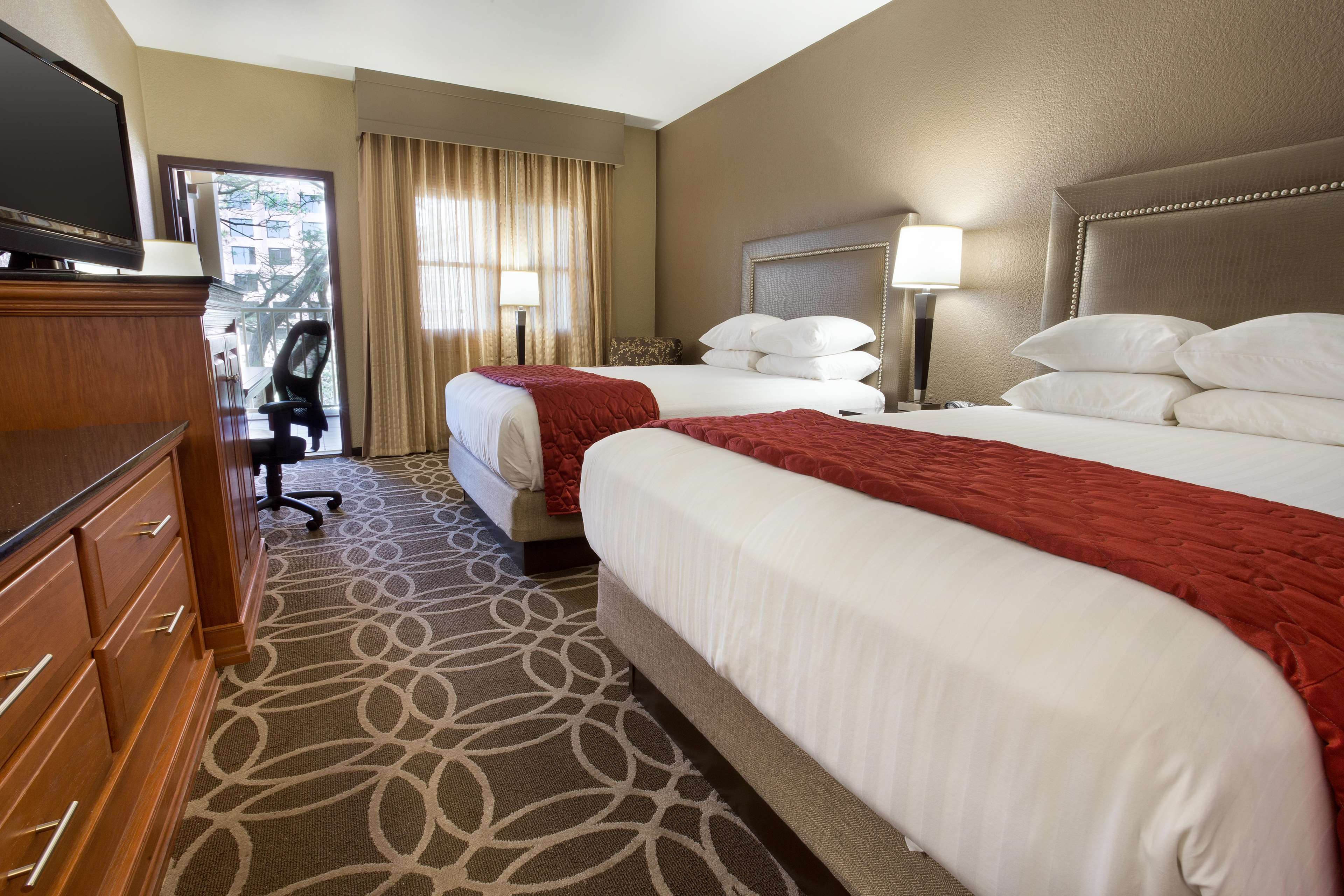 Drury Inn & Suites Riverwalk San Antonio