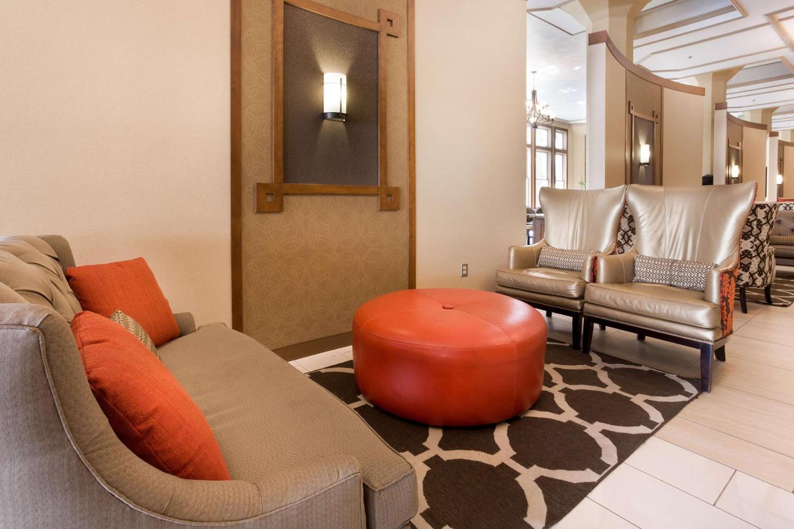 Drury Inn & Suites Riverwalk San Antonio