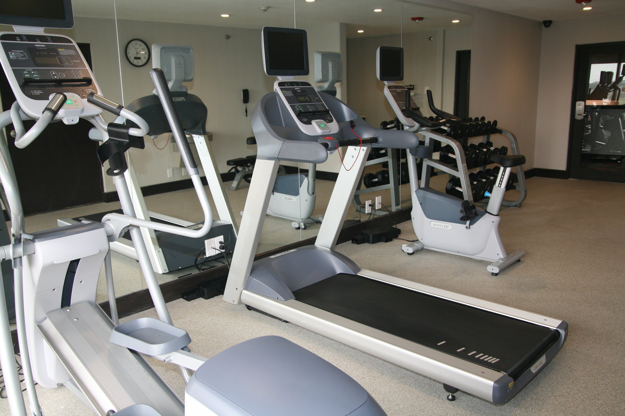Holiday Inn Express & Suites San Antonio Medical-Six Flags