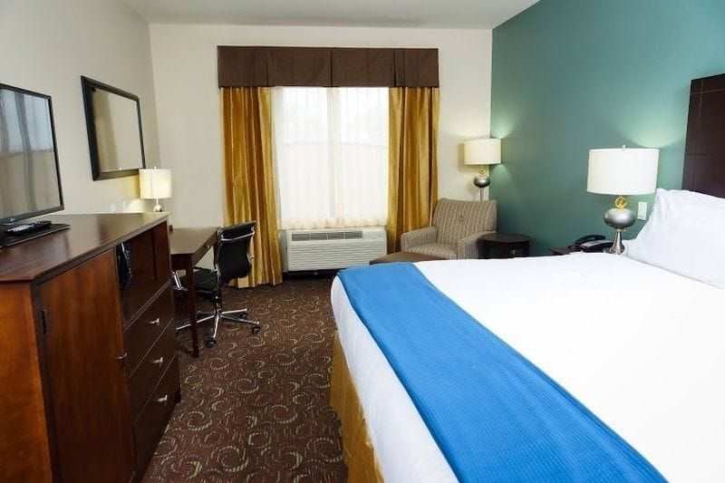 Holiday Inn Express And Suites San Antonio SE by AT&T Center