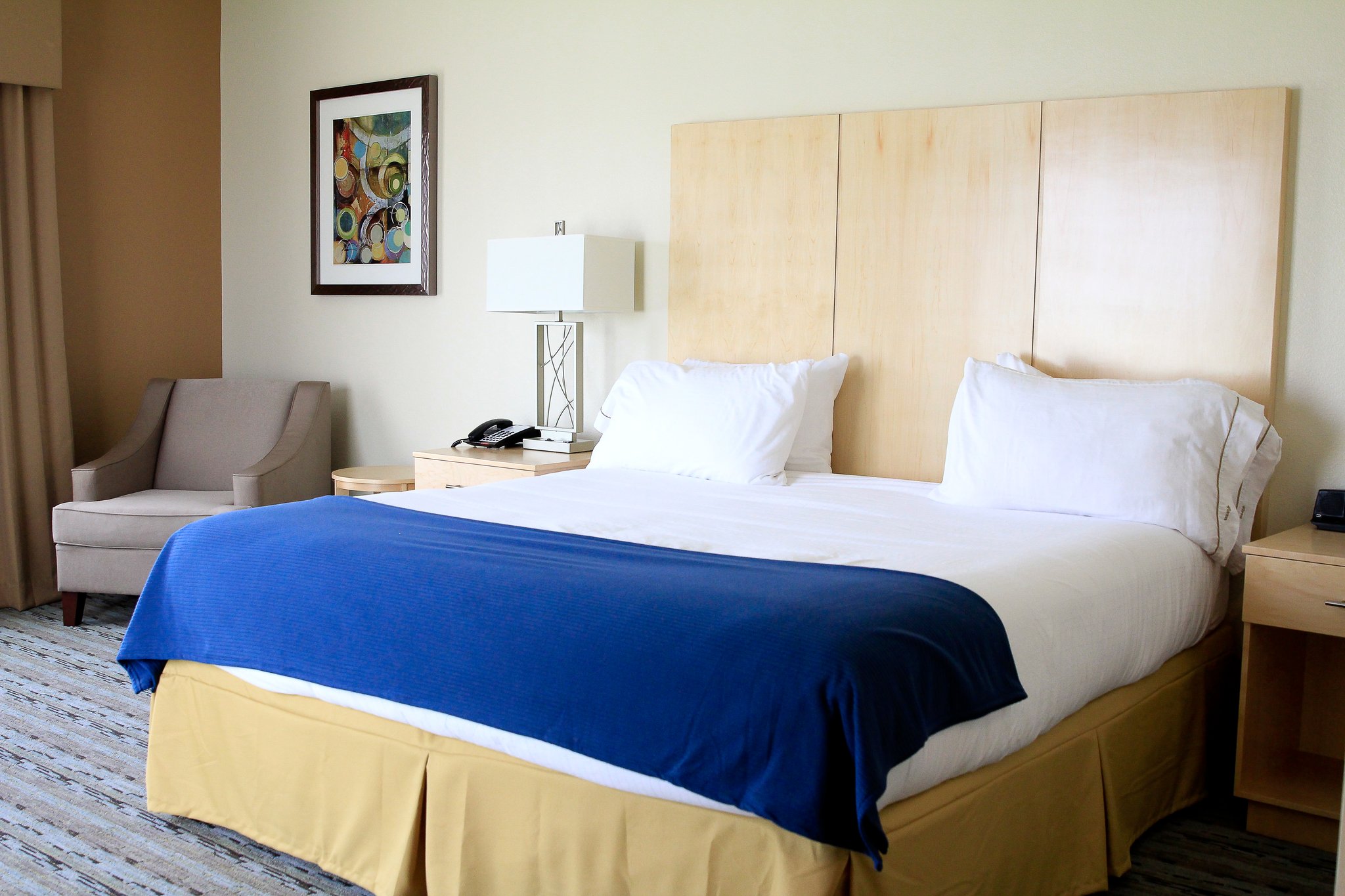 Holiday Inn Express & Suites San Antonio - Brooks City Base