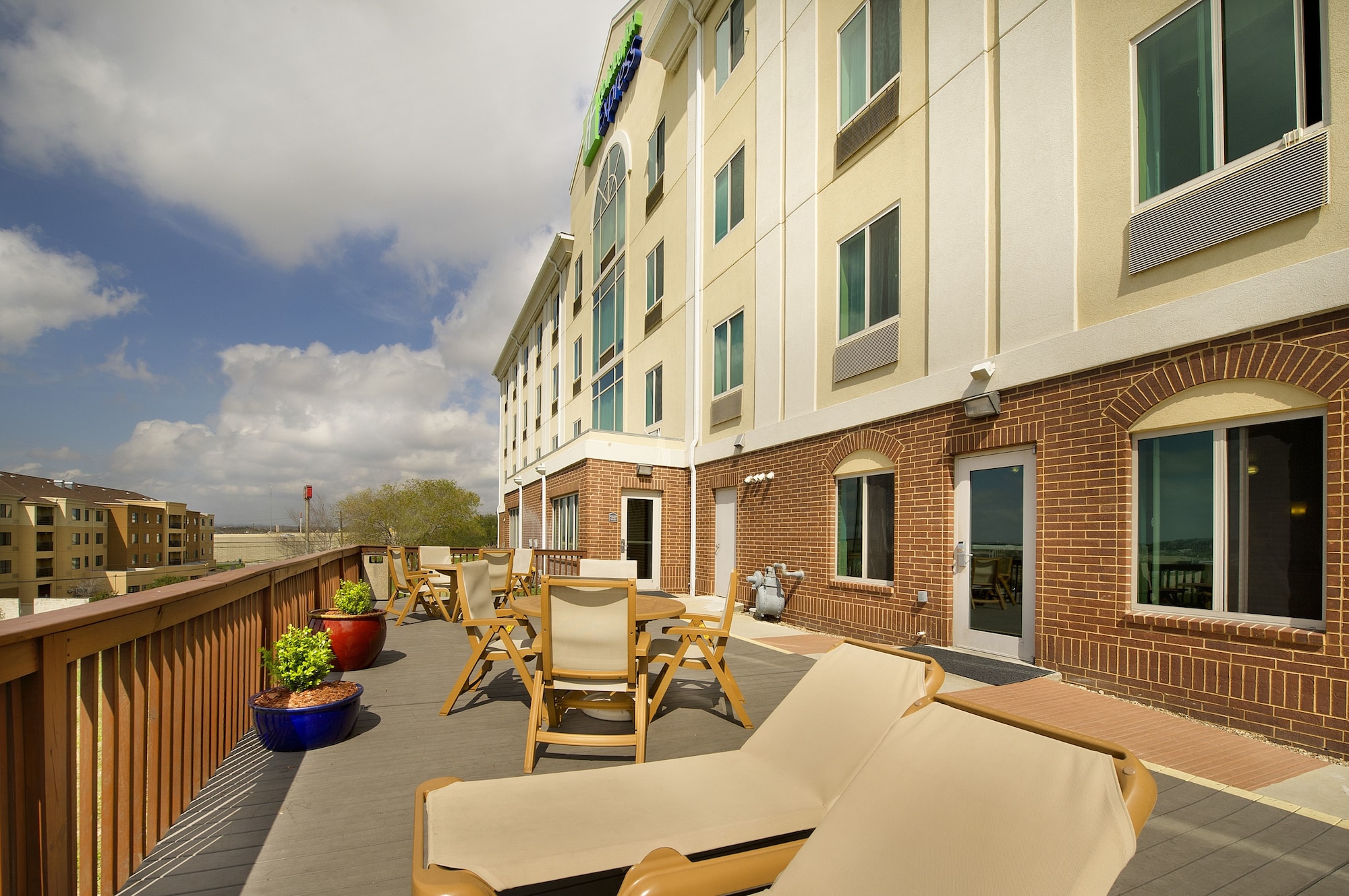 Holiday Inn Express Hotel & Suites San Antonio-West (Seaworld Area)