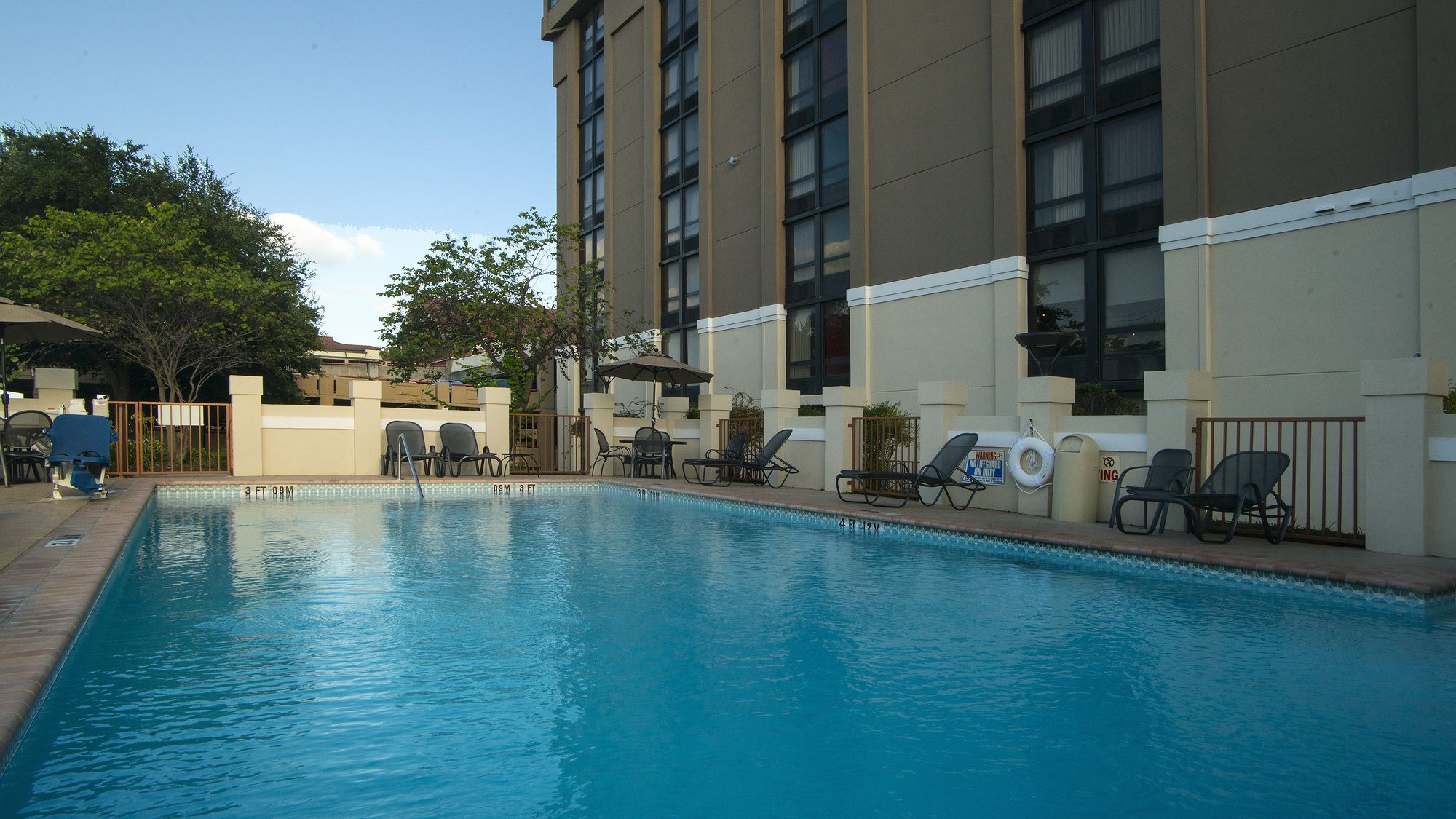 Holiday Inn Express San Antonio Airport