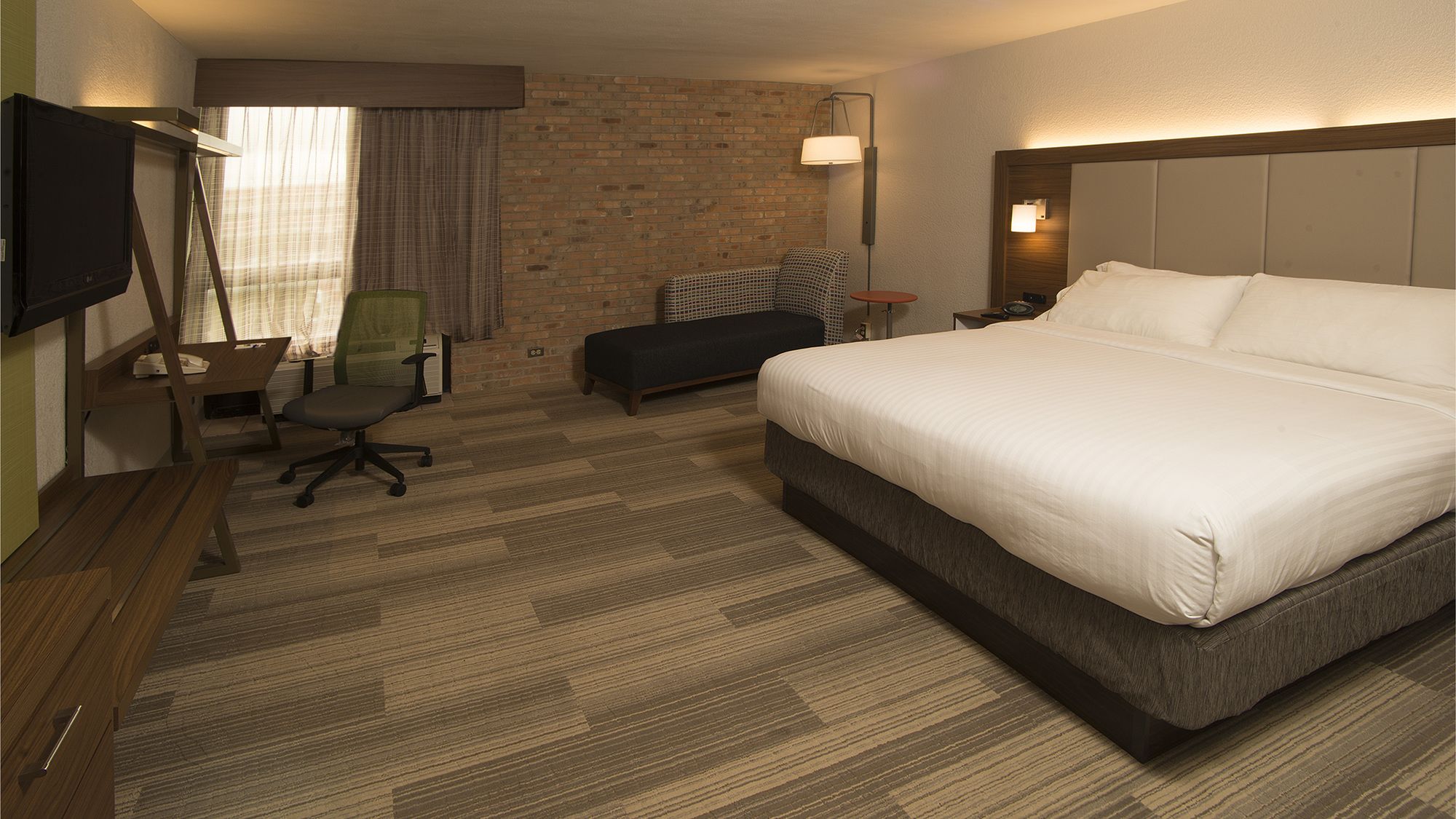 Holiday Inn Express San Antonio Airport