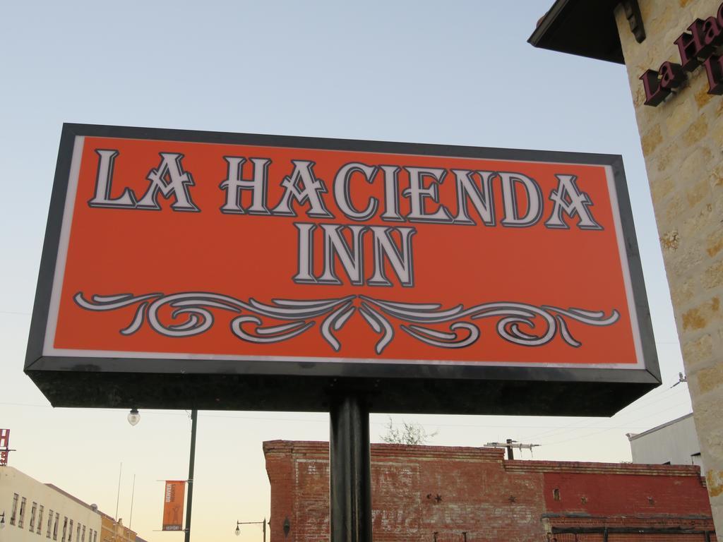 Knights Inn La Hacienda Alamo Dome - Riverwalk