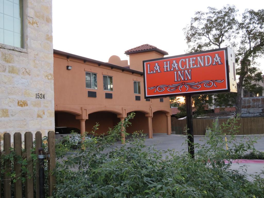 Knights Inn La Hacienda Alamo Dome - Riverwalk