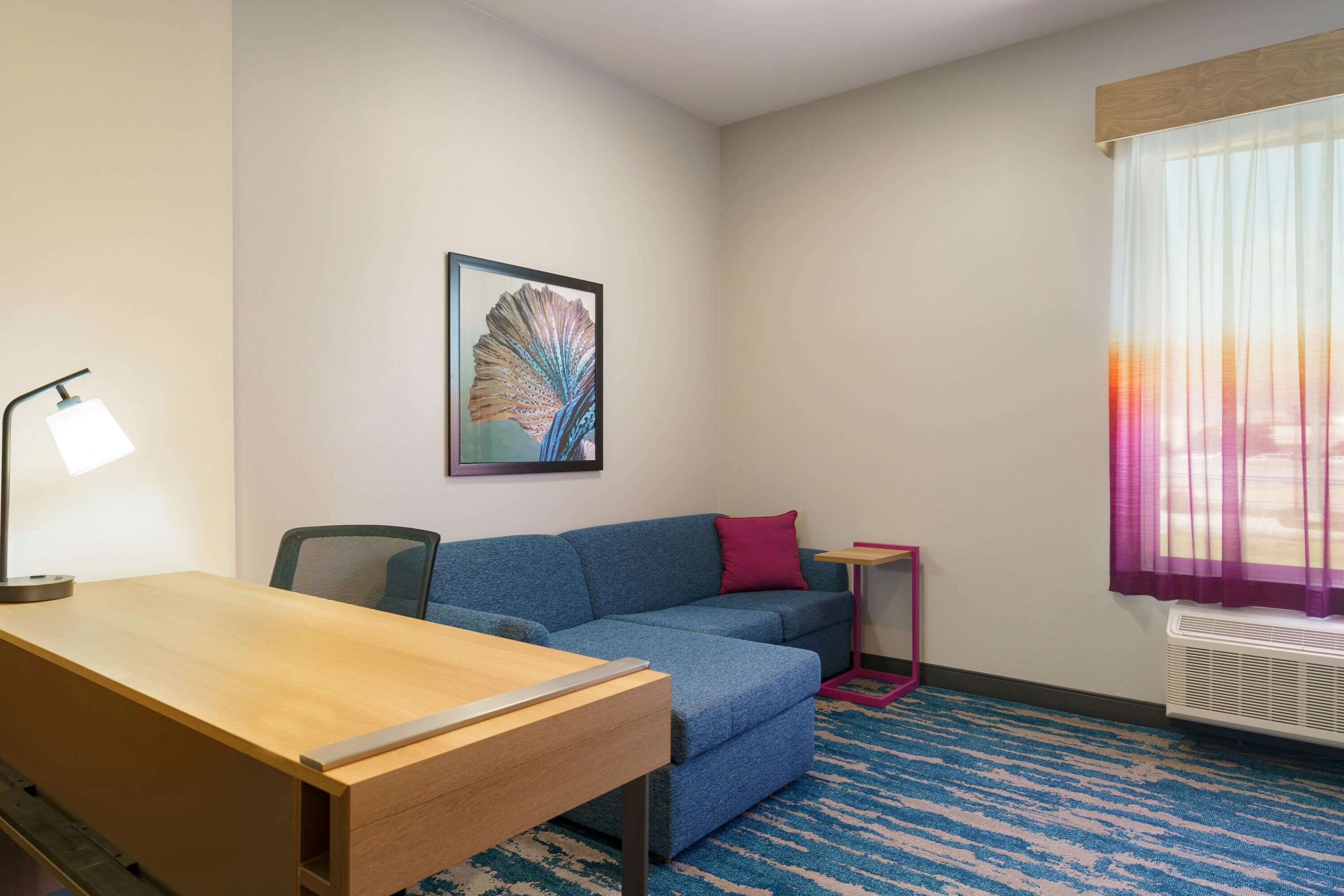 La Quinta Inn & Suites by Wyndham San Antonio Seaworld/Lafb