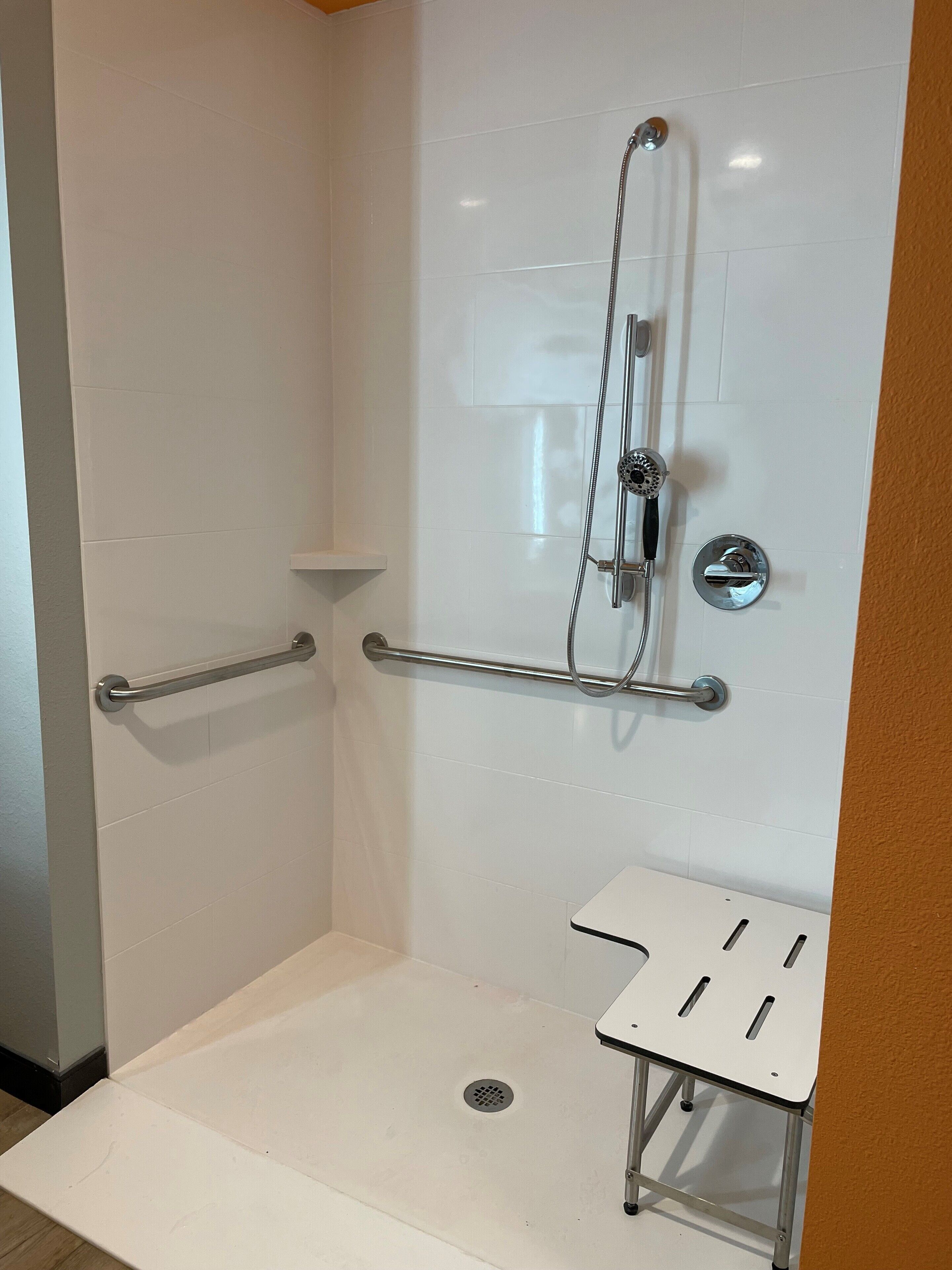 La Quinta Inn & Suites by Wyndham San Antonio Seaworld/Lafb