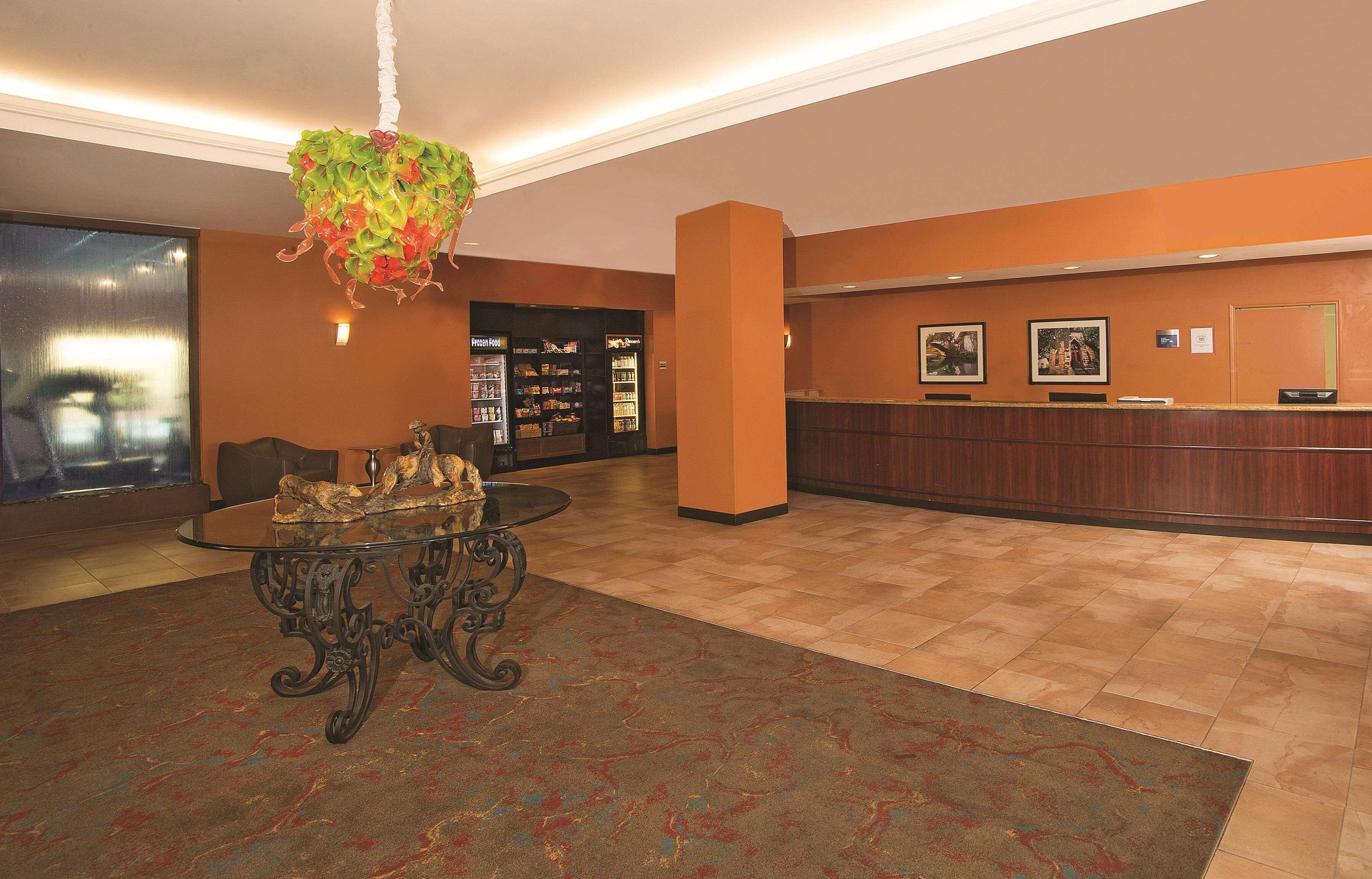 La Quinta Inn & Suites by Wyndham San Antonio Medical Ctr NW