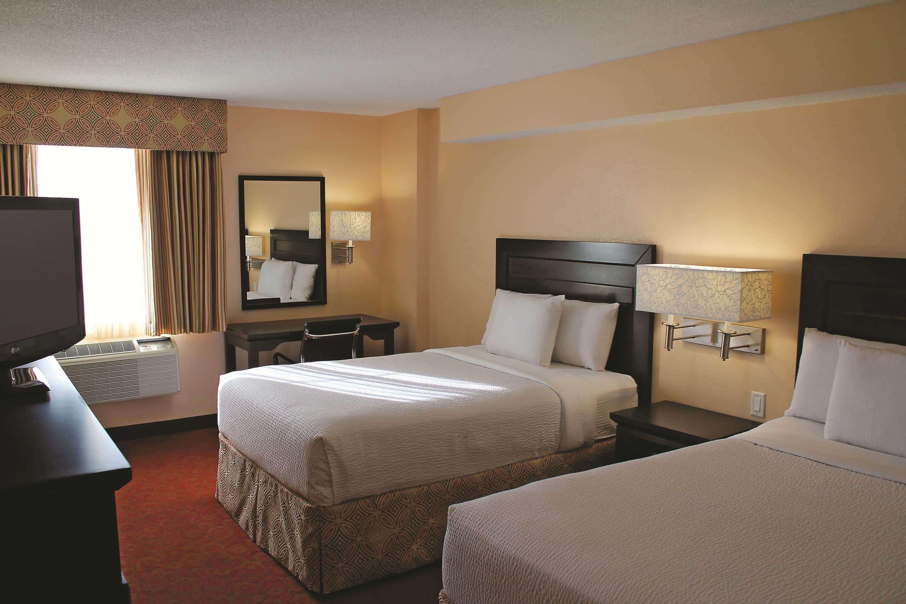 La Quinta Inn & Suites by Wyndham San Antonio Medical Ctr NW