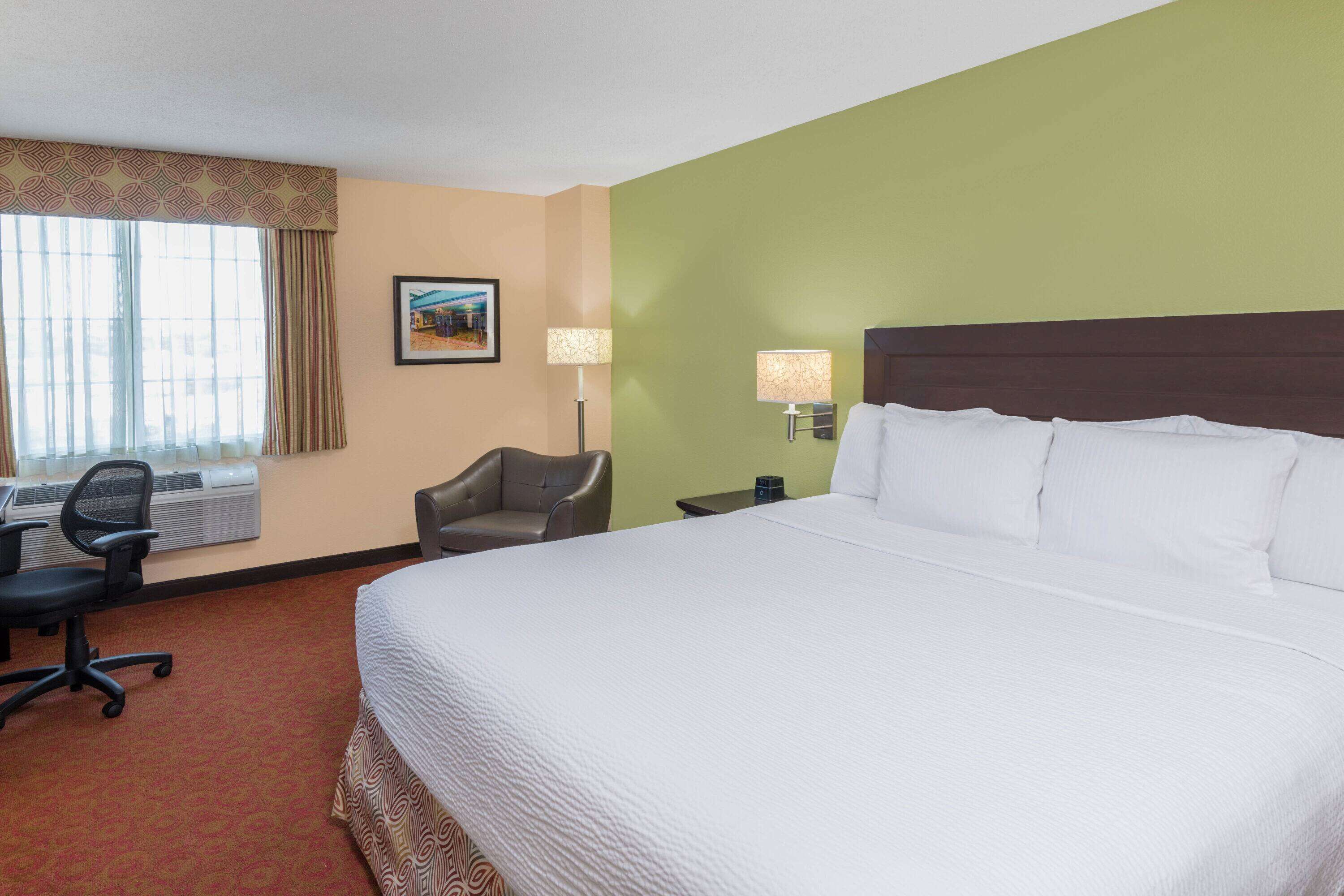 La Quinta Inn & Suites by Wyndham San Antonio Medical Ctr NW