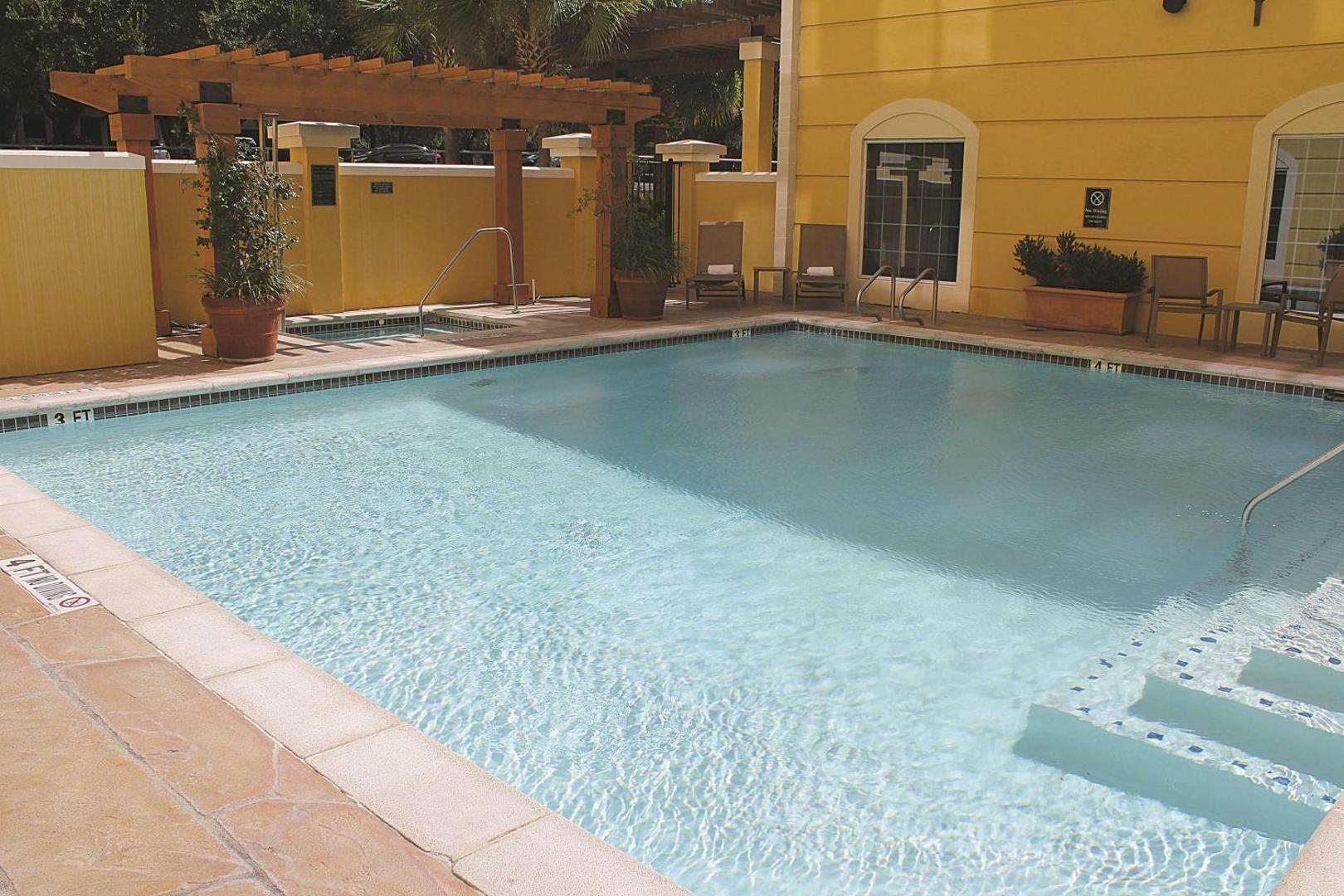 La Quinta Inn & Suites by Wyndham San Antonio Medical Ctr NW